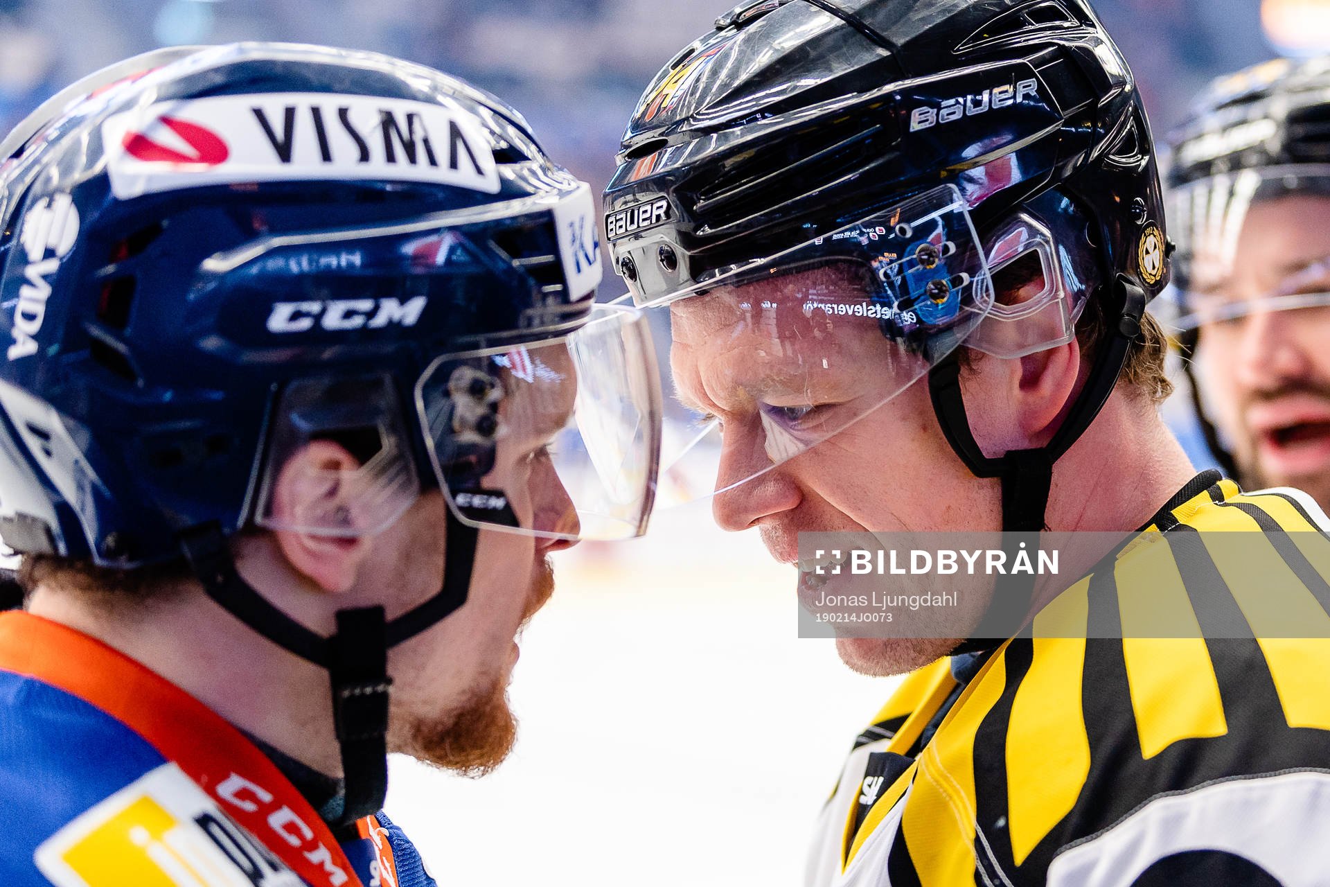 Gruff mellan Växjös Brendan Shinnimin och Brynäs Nicklas