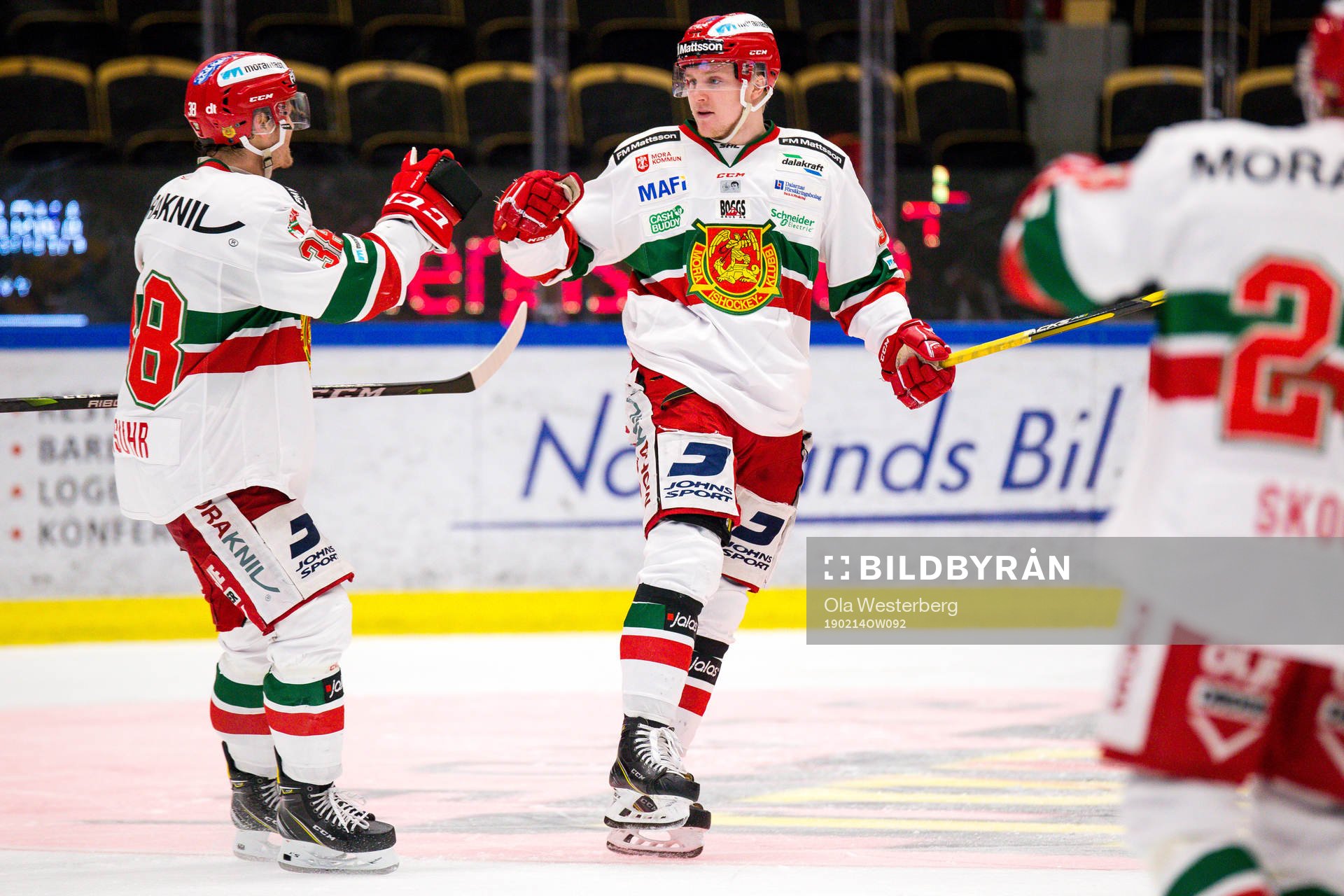 Moras Sebastian Hartmann och Adam Masuhr jublar