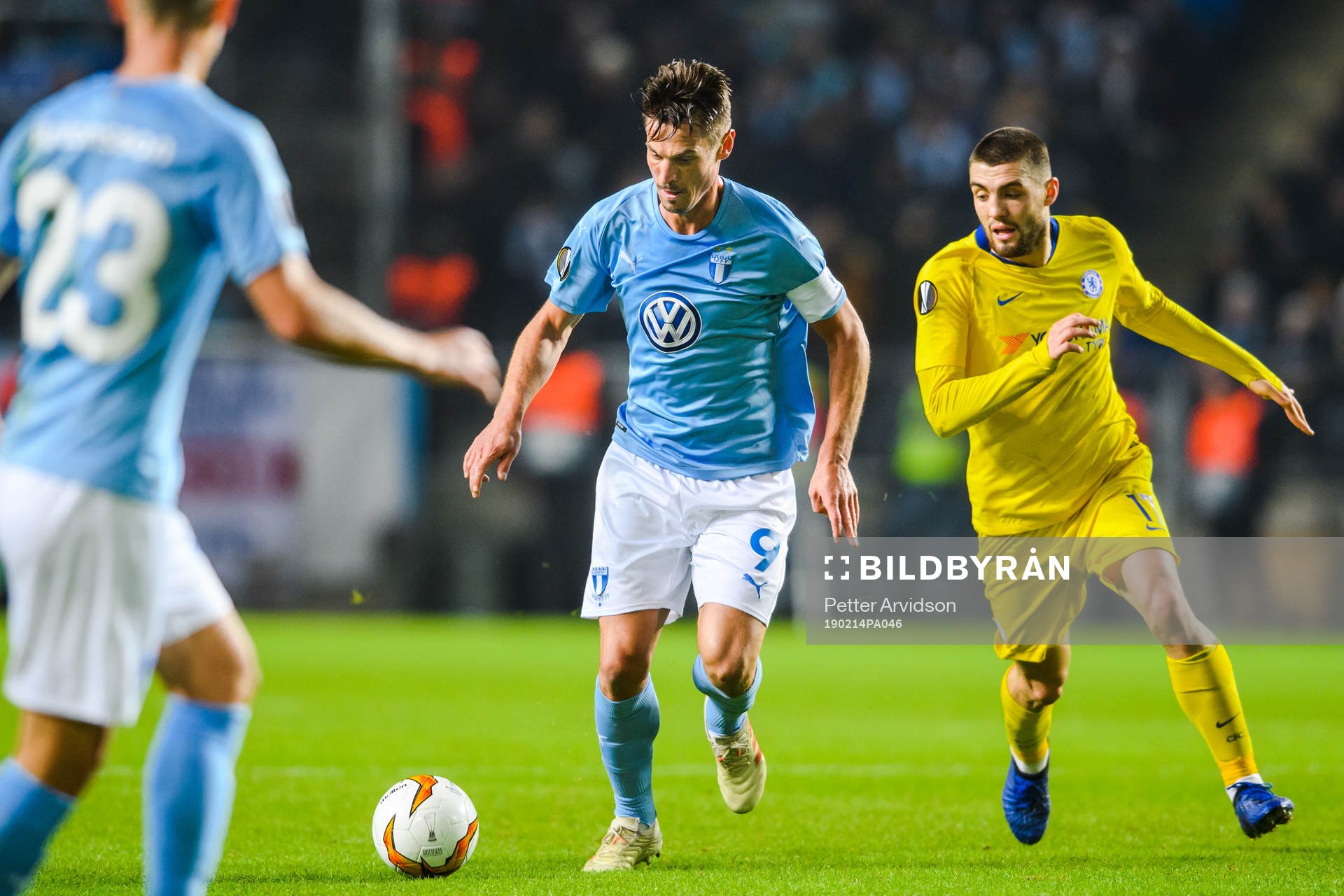 Markus Rosenberg of Malmö FF and Mateo Kovacic of Chelsea