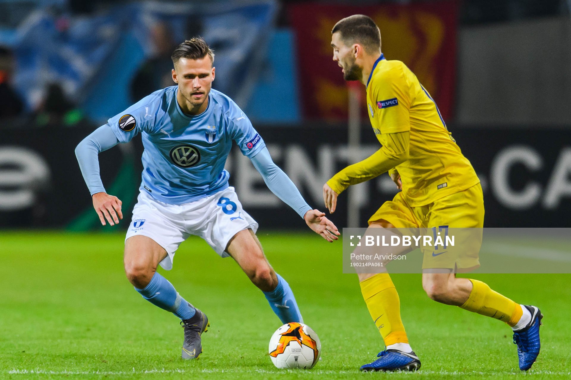 Arnór Ingvi Traustason of Malmö FF and Mateo Kovacic of