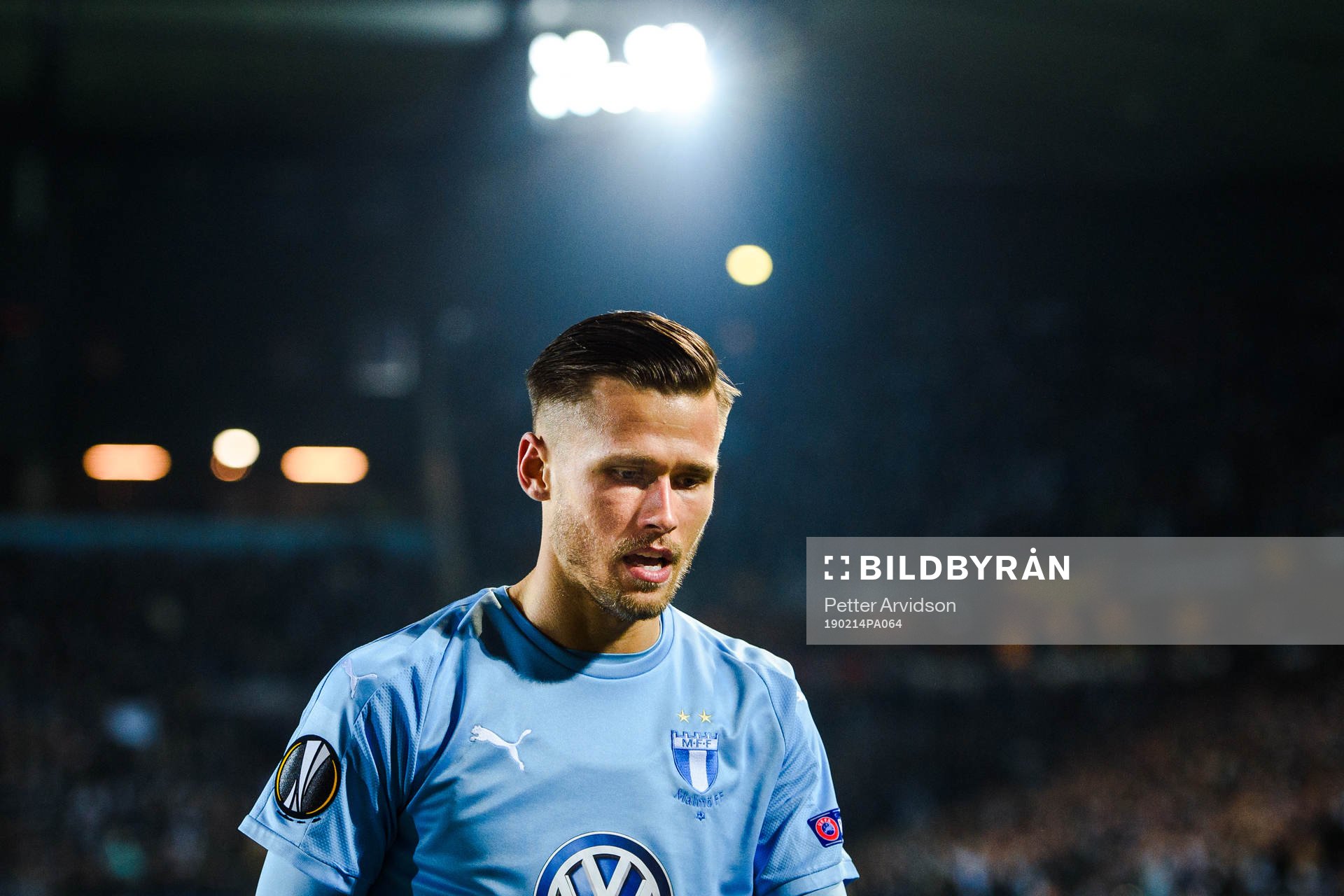 Arnór Ingvi Traustason of Malmö FF looks dejected