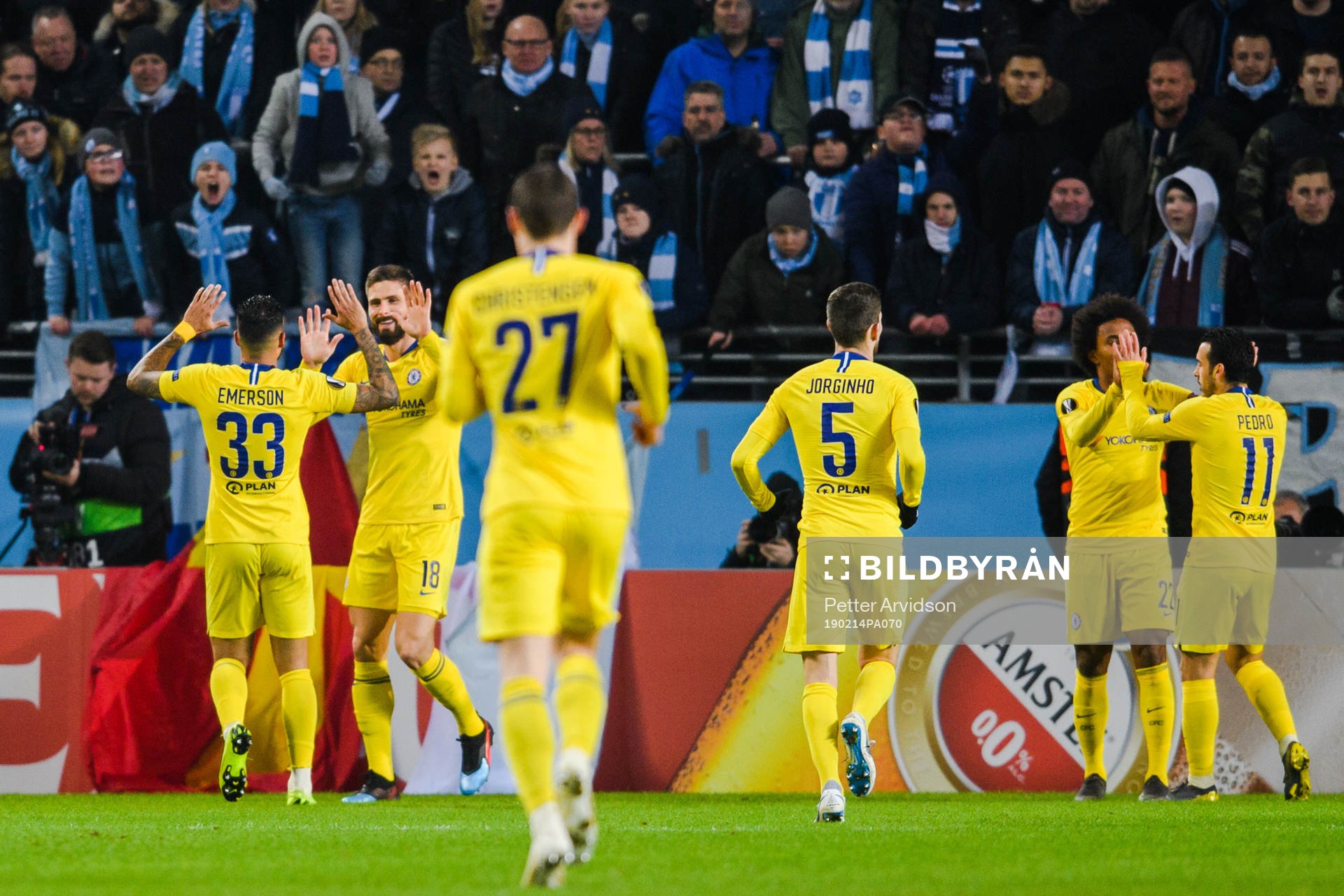 Olivier Giroud of Chelsea celebrates