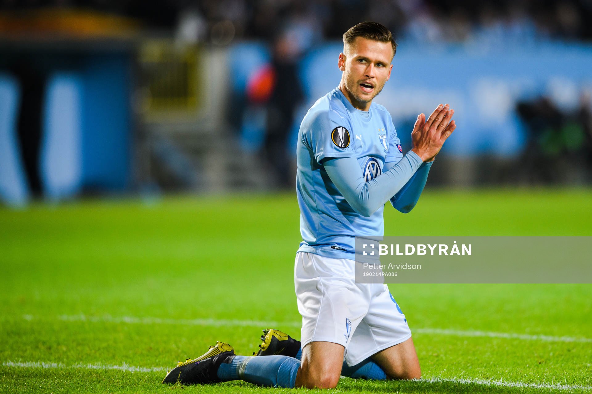 Arnór Ingvi Traustason of Malmö FF looks dejected