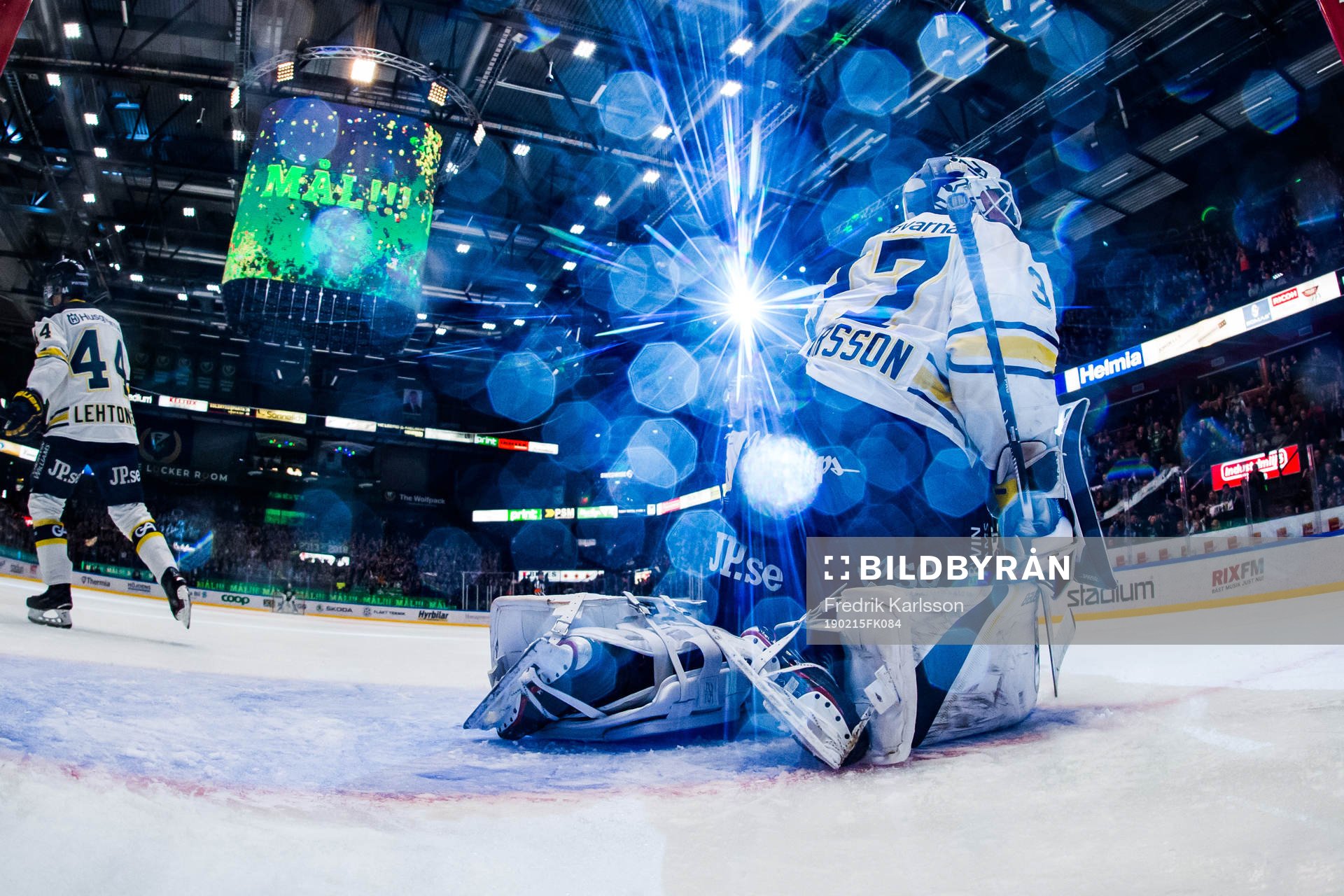 s målvakt Jonas Gunnarsson deppar