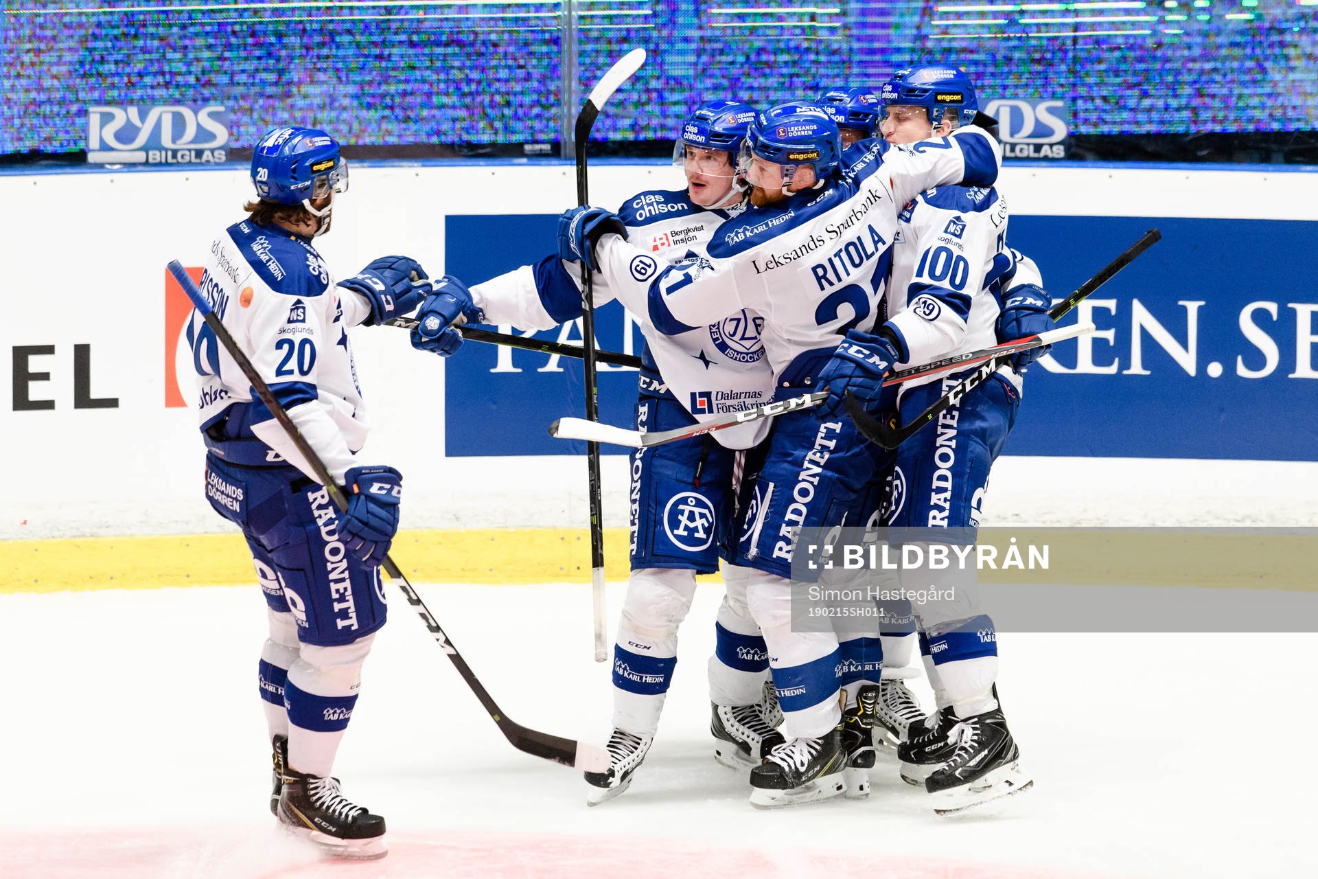 Leksands Johan Porsberger jublar med Mattias Karlsson ,