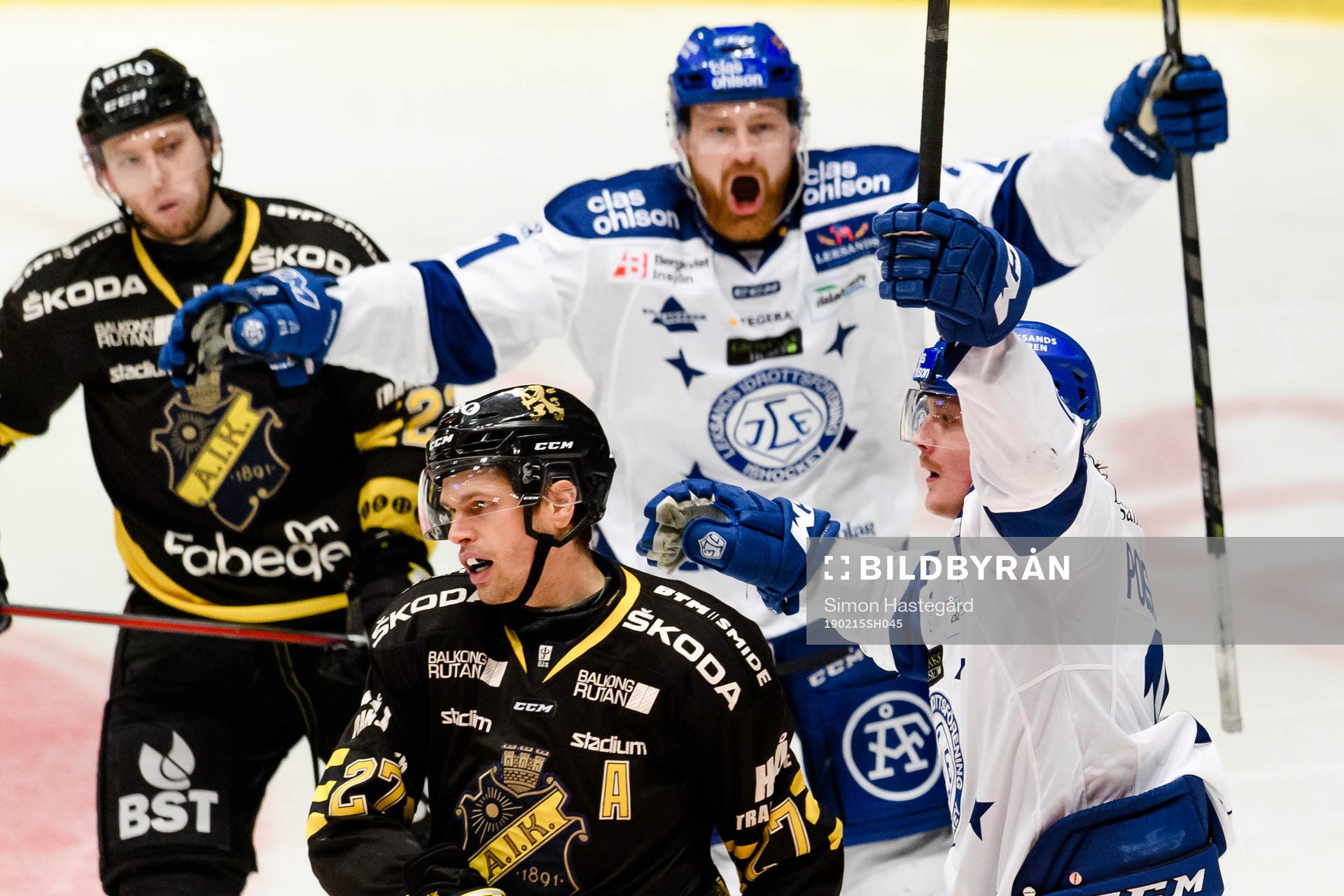 Leksands Mattias Ritola och Johan Porsberger jublar