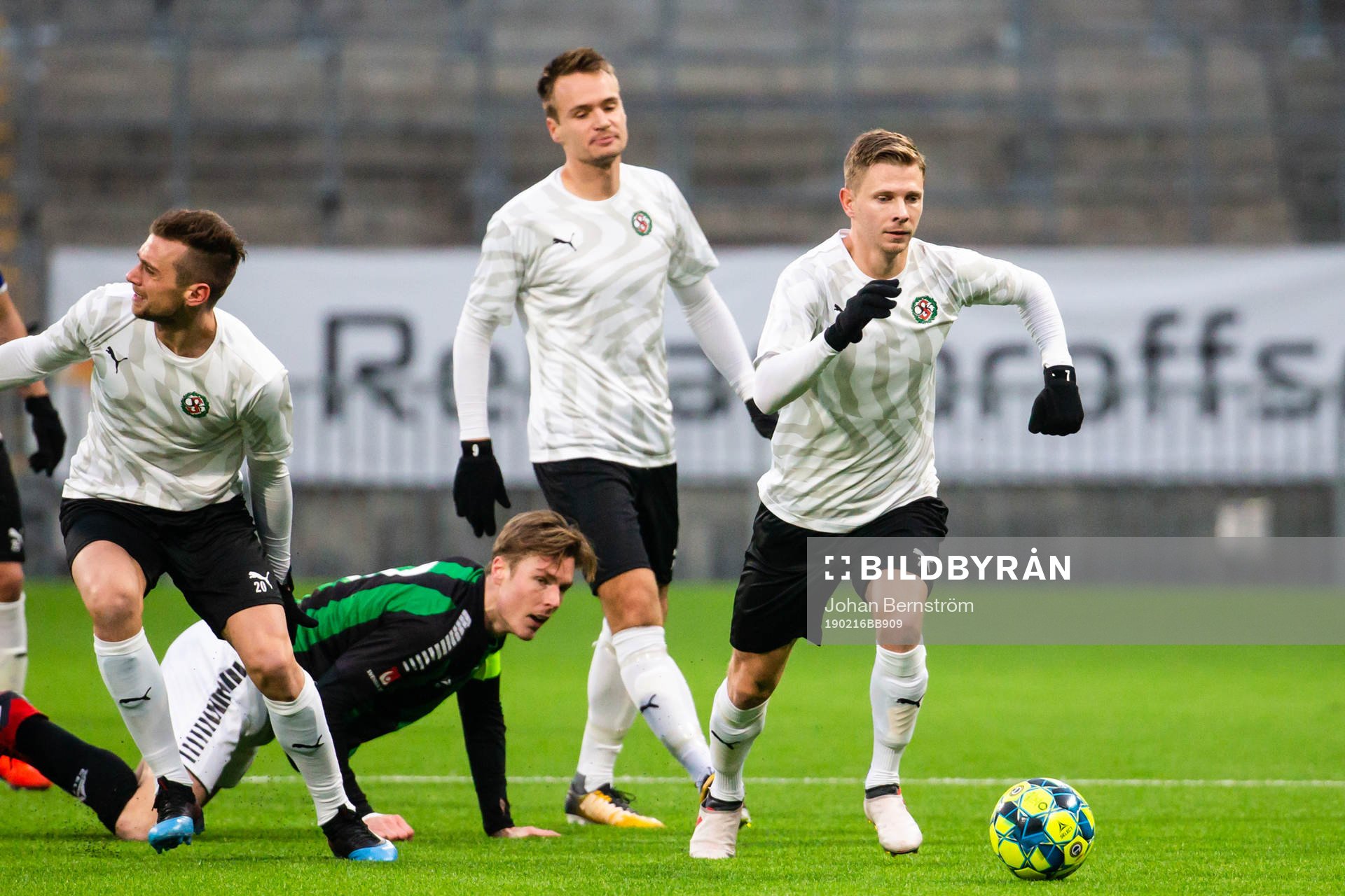 GAIS Marcus Bergholtz och Örebros Johan Bertilsson