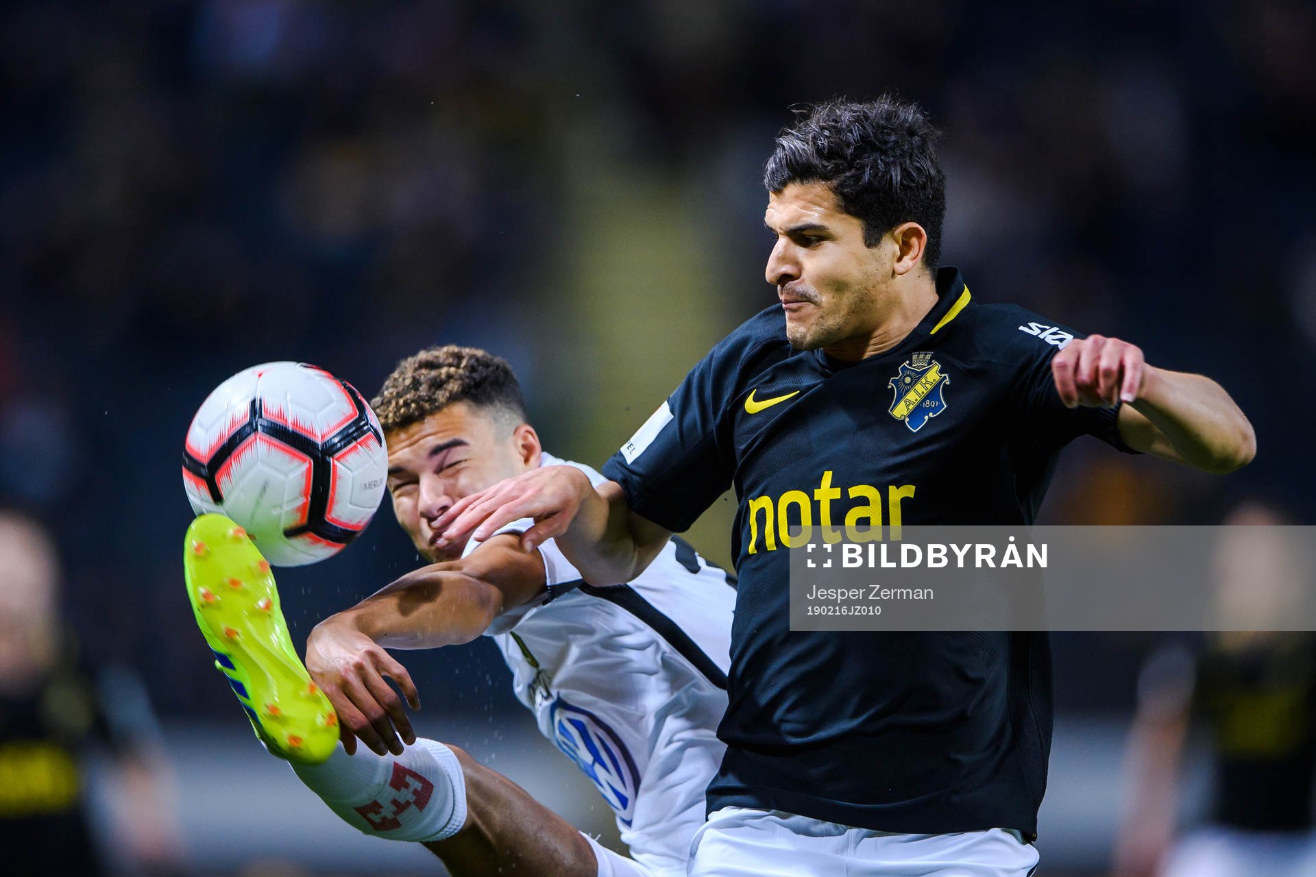 s Tarik Elyounoussi och Jönköpings Alexander Jallow
