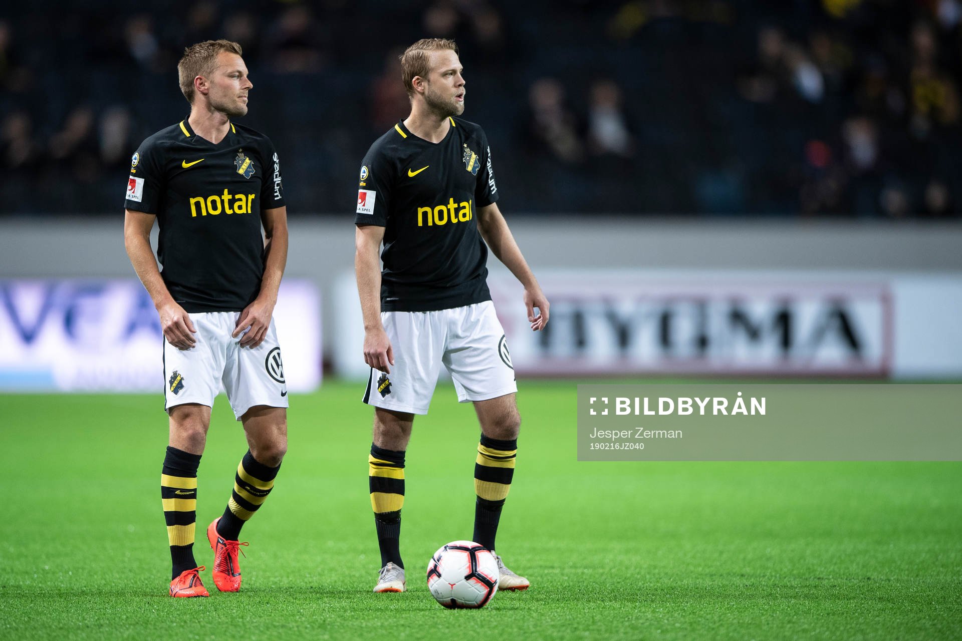 s Sebastian Larsson och Anton Saletros