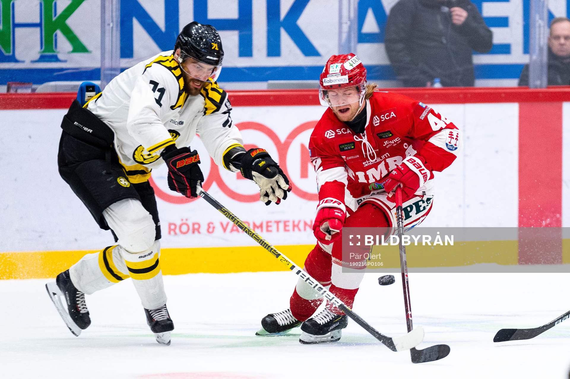 Brynäs Robert Kousal och Timrås Oskar Drugge