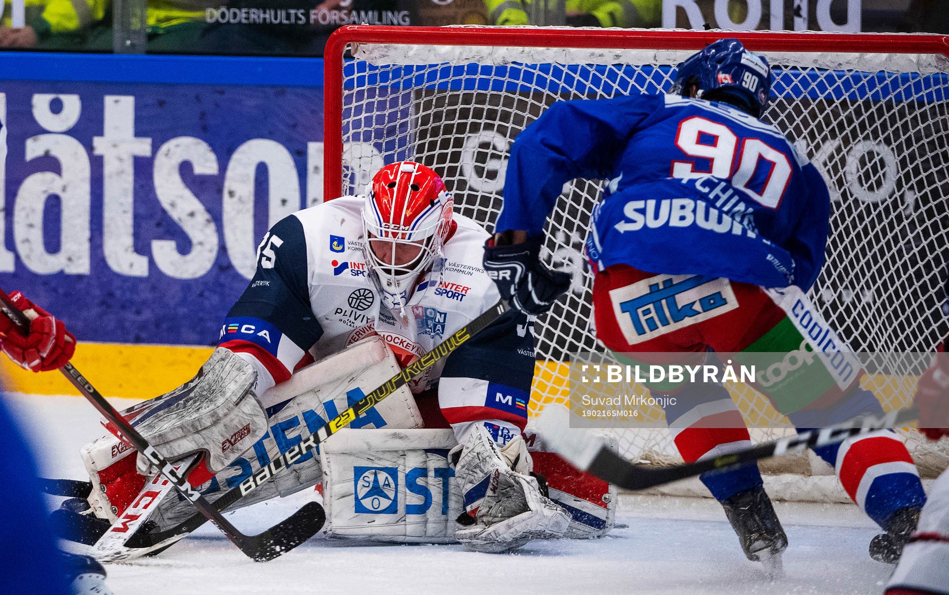 Västerviks målvakt Emil Kruse och Oskarshamns Alex