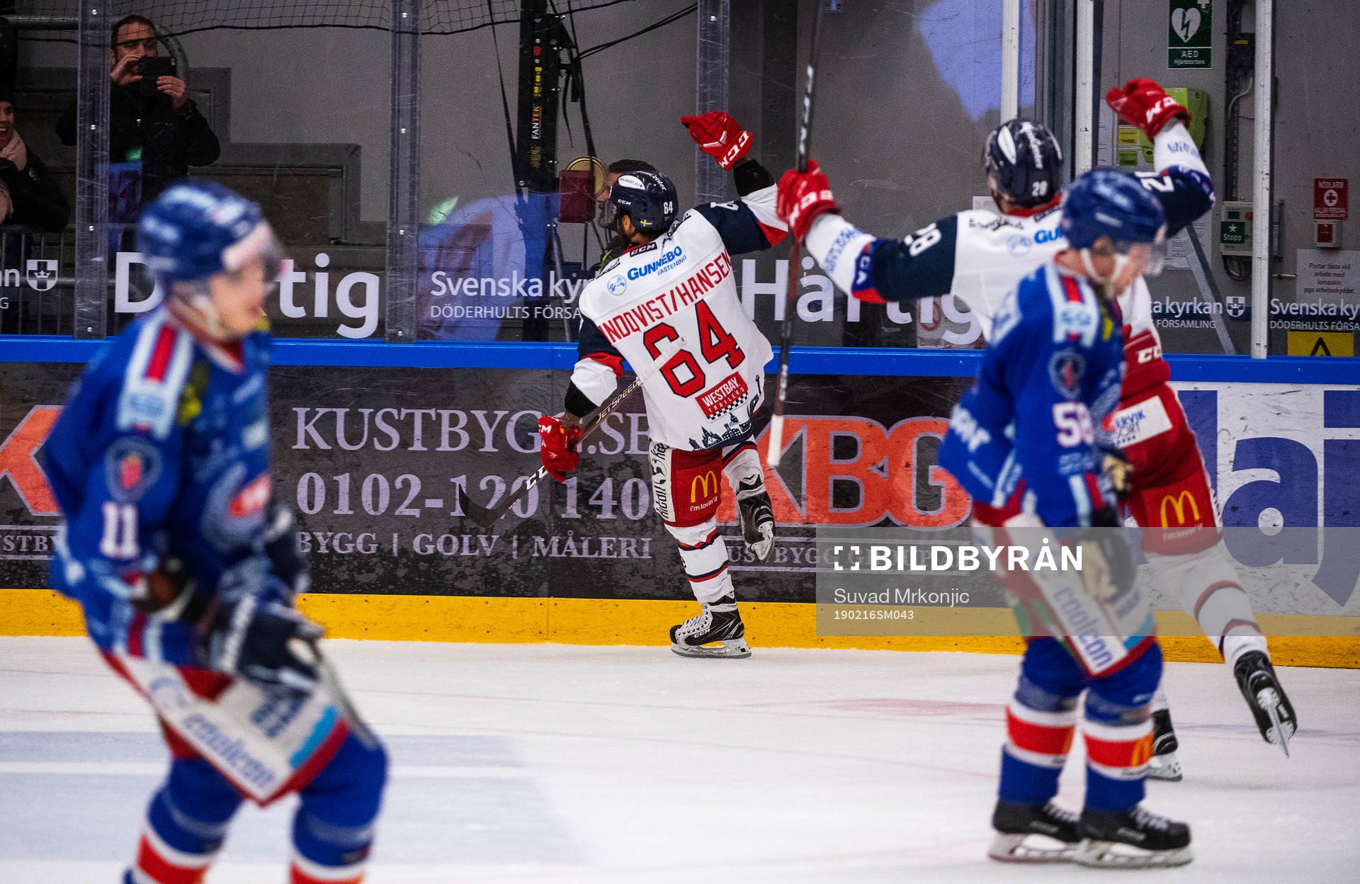 Västerviks Alexander Lindqvist Hansen jublar