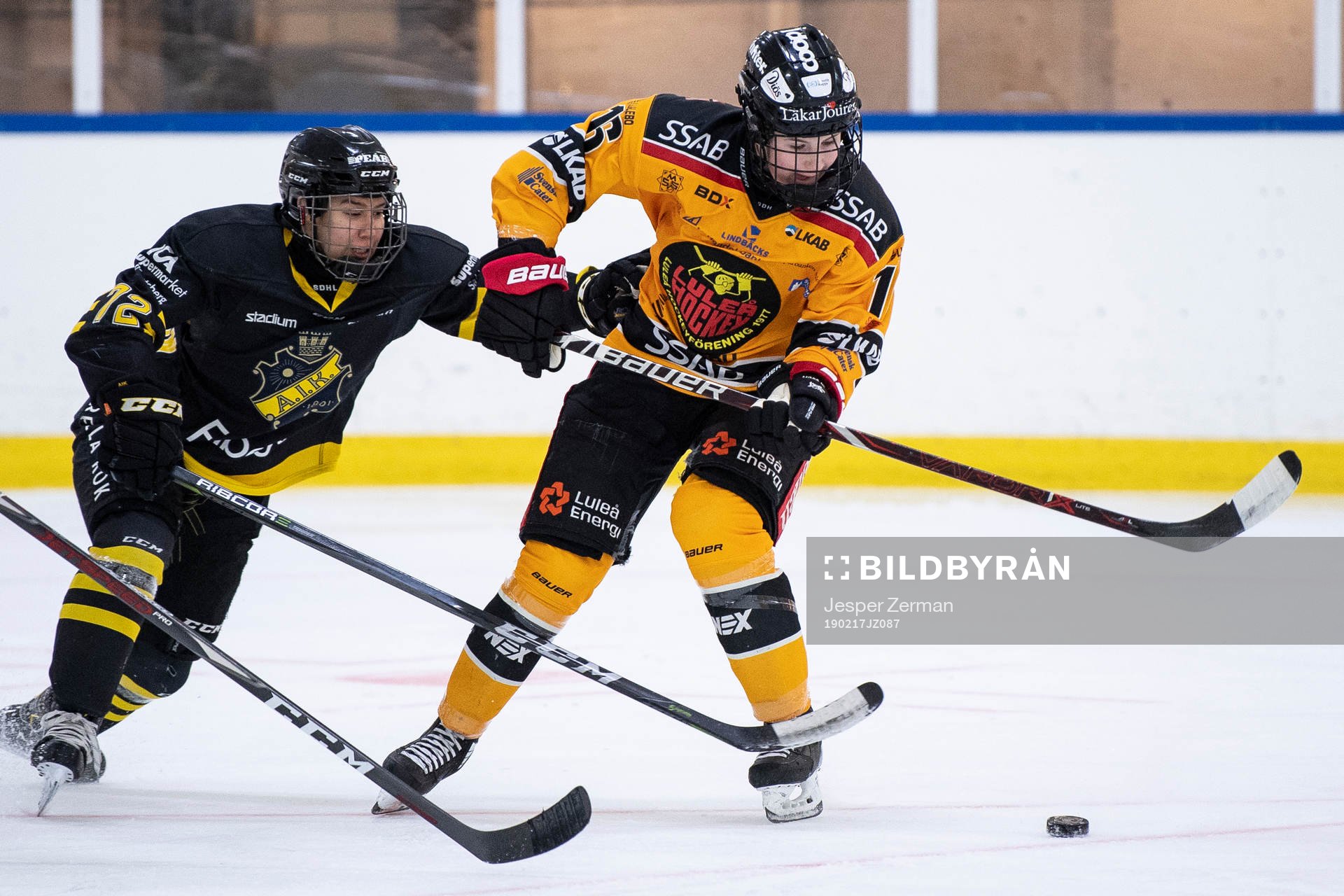 s Gabriella Johansson och Luleås Petra Nieminen