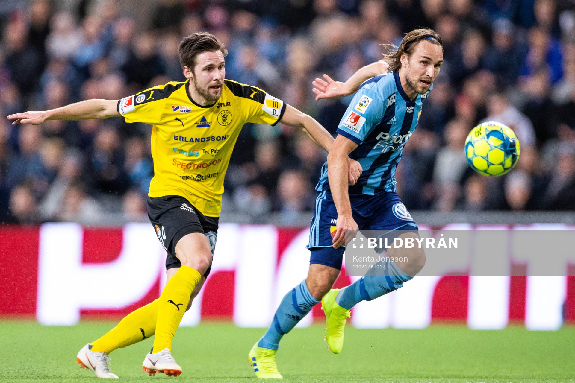 Djurgårdens Kevin Walker och Frejs Daniel Sliper