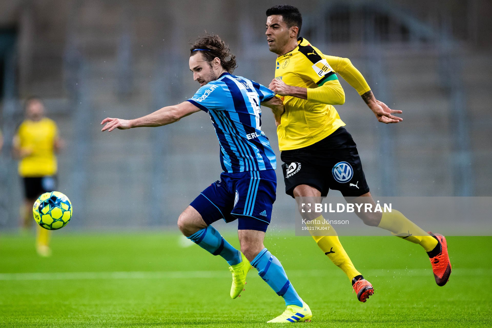 Djurgårdens Kevin Walker och Frejs Pedro Ribeiro