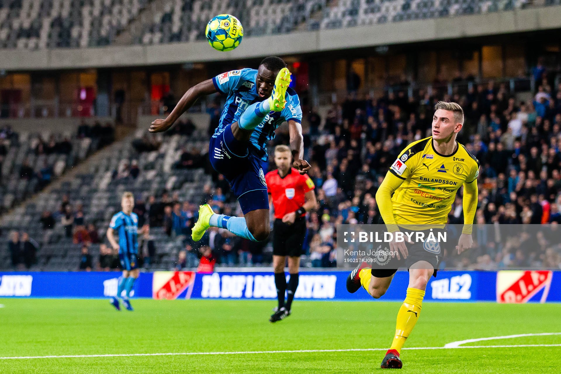 Djurgårdens Edward Chilufya och Frejs Albin Hultin