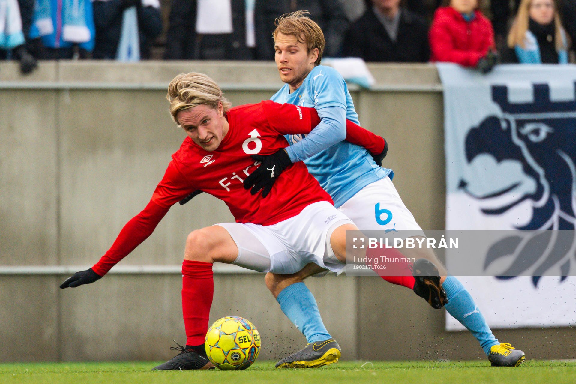 Degerfors Viktor Götesson och Malmö FFs Oscar Lewicki