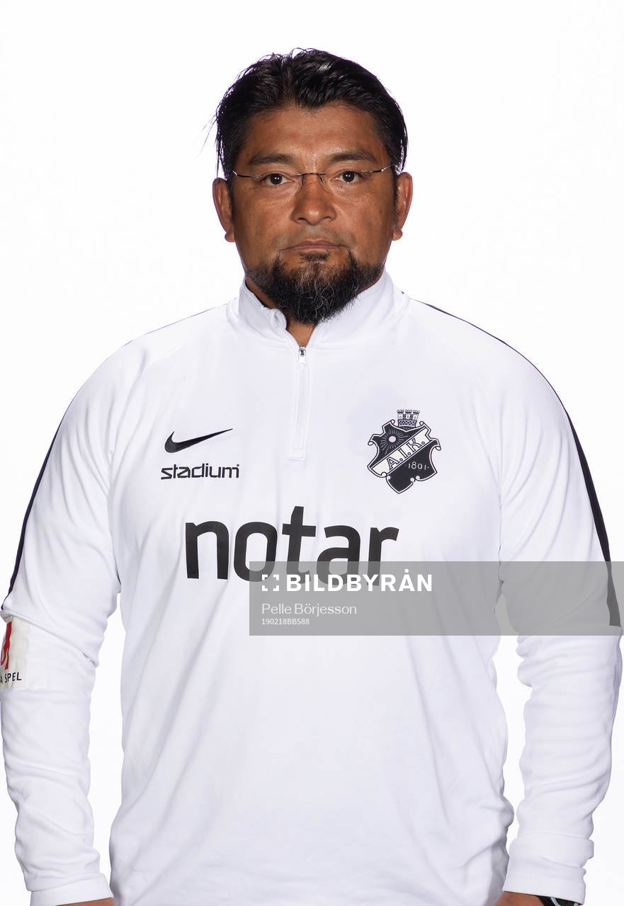s Chefsnaprapat Luis Oyarzo
