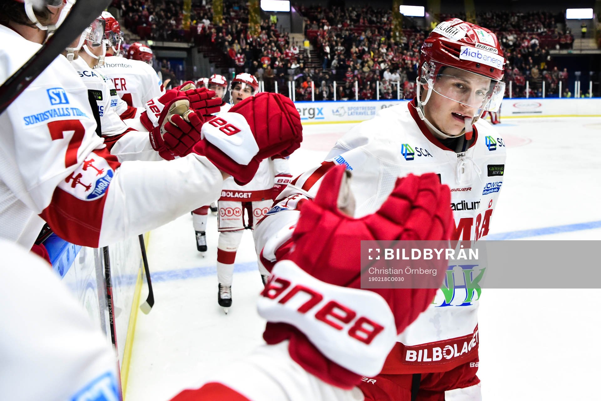 Timrås Henrik Törnqvist jublar