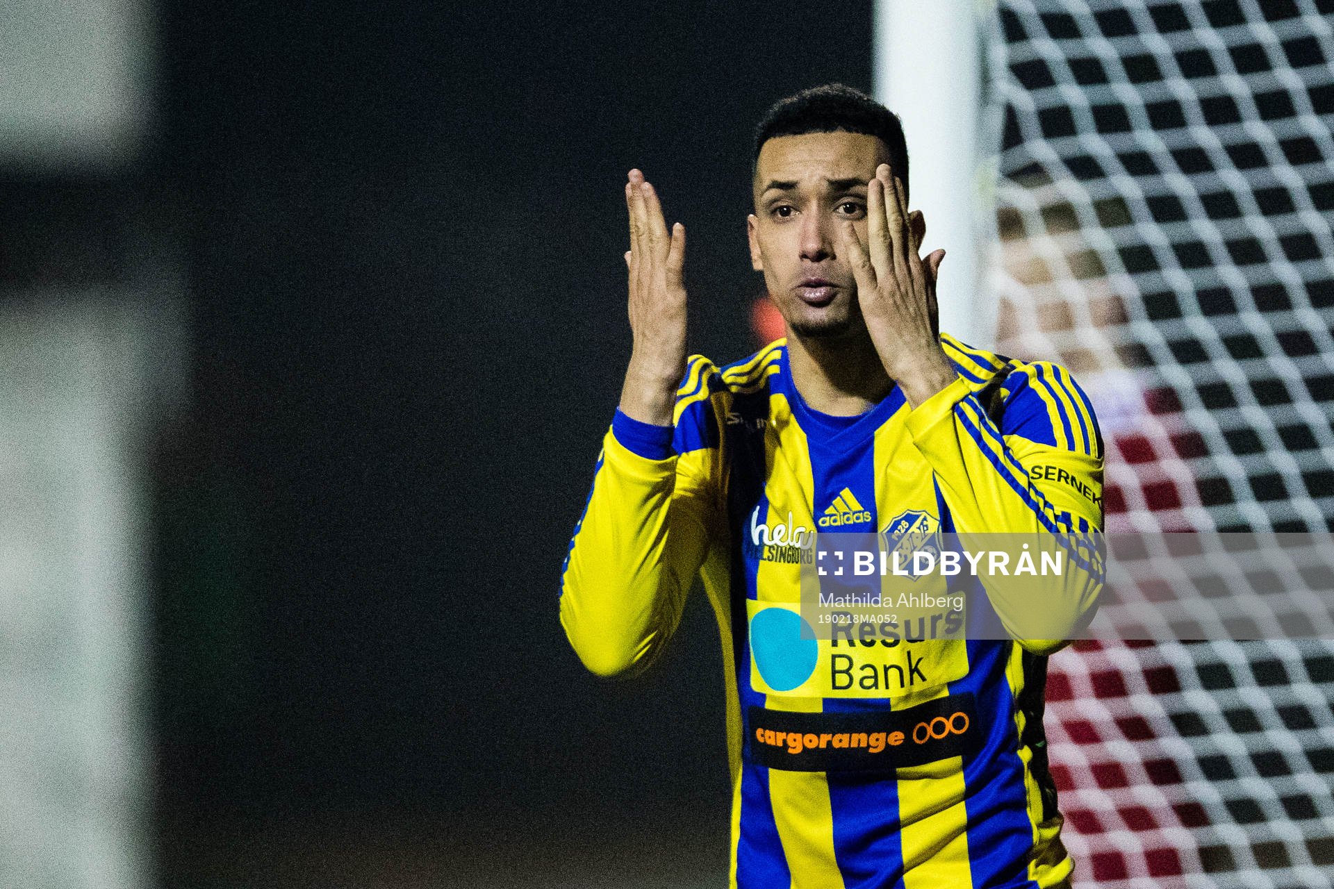 Eskilsminnes Samuel Aziz deppar