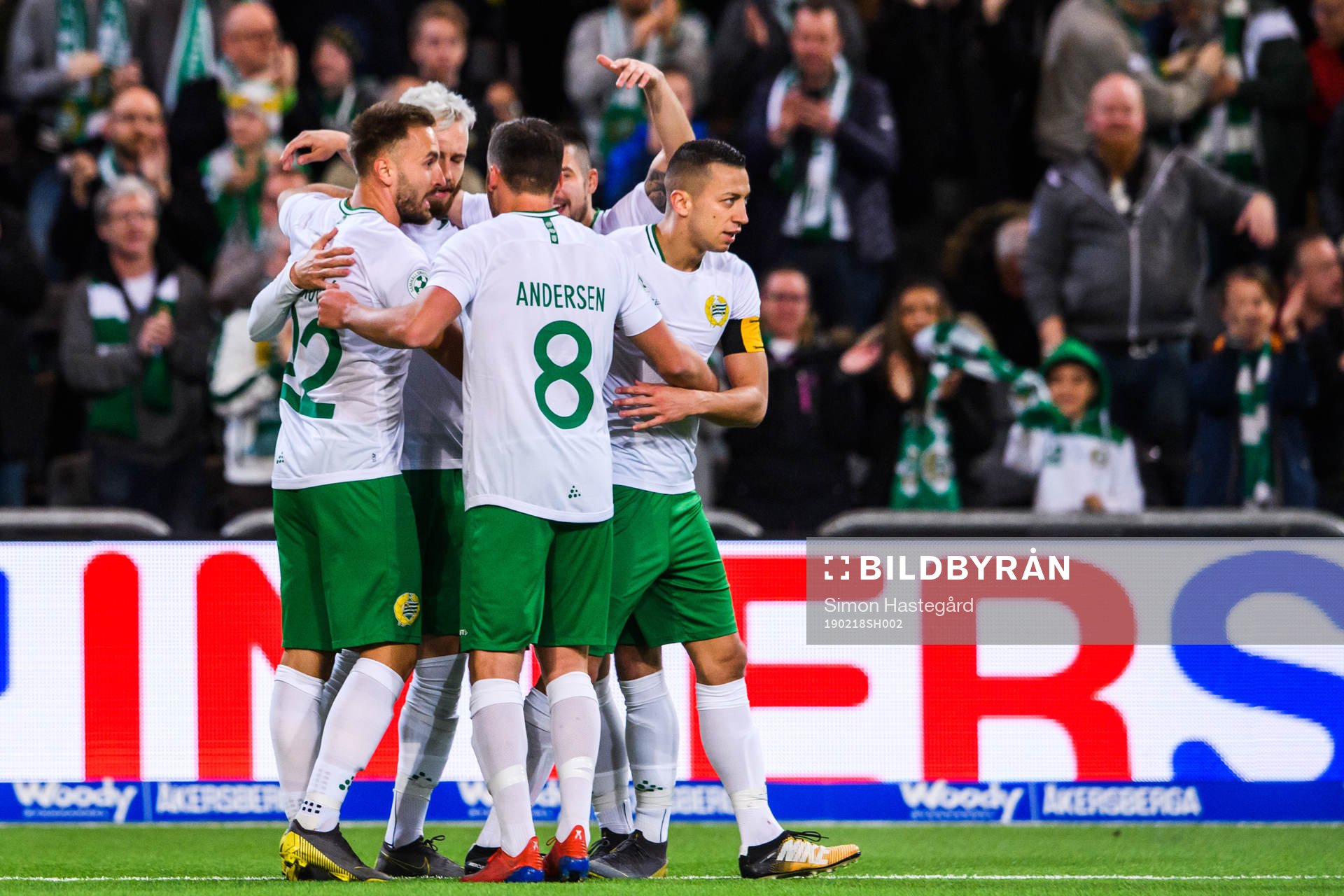 Hammarbys Nikola Djurdjic jublar med lagkamrater