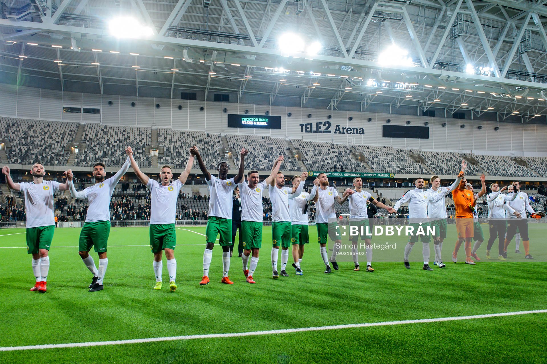 Hammarbys spelare jublar