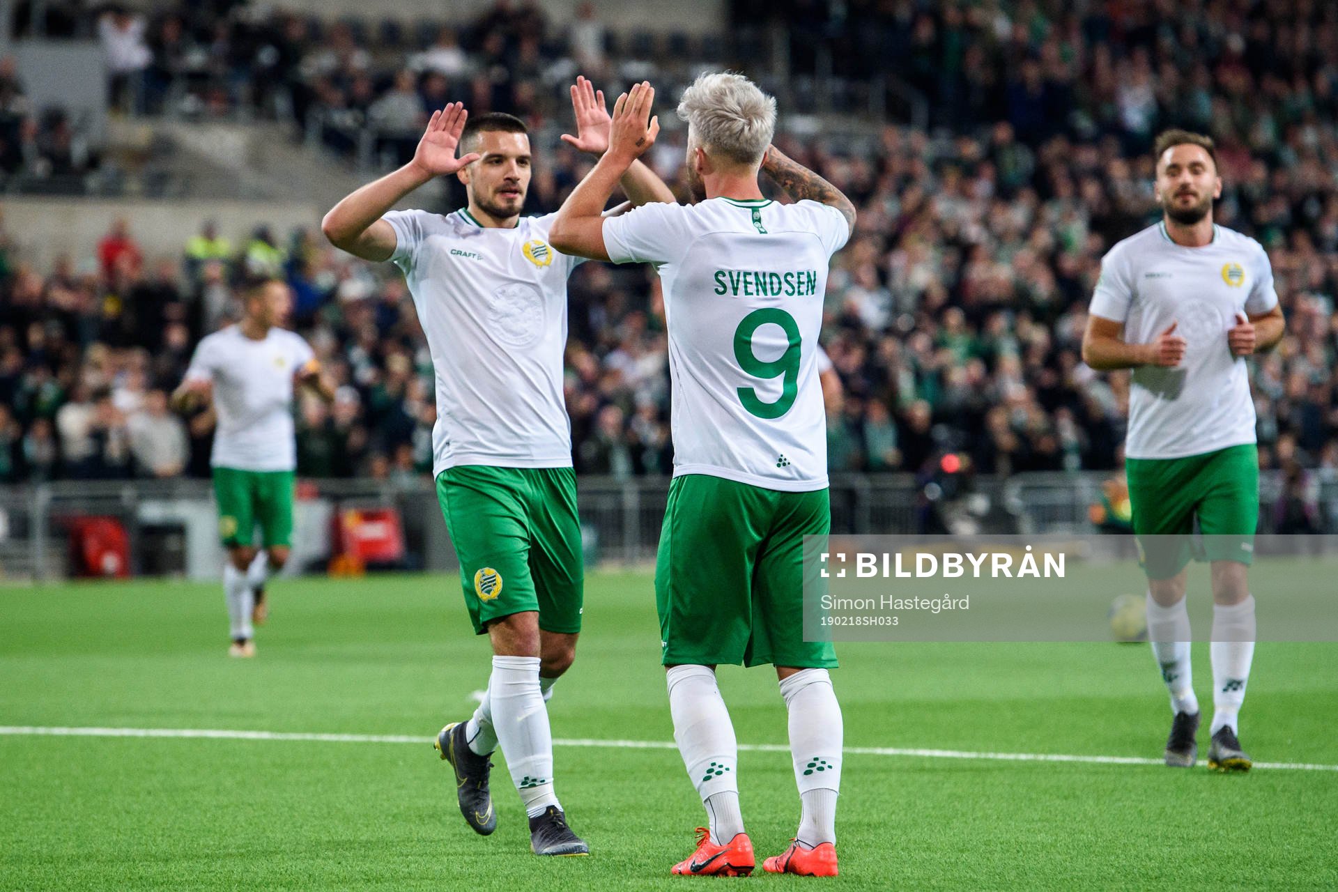 Hammarbys Vladimir Rodic jublar med Sander Svendsen