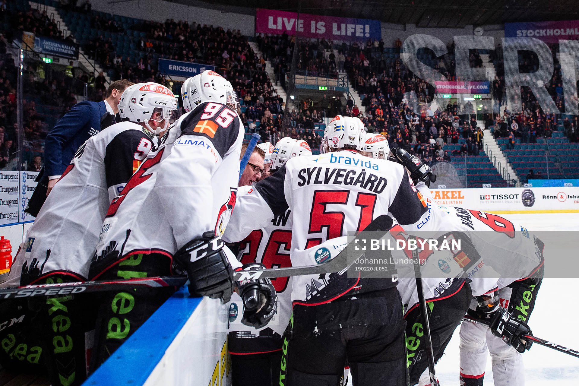 Malmö Redhawks spelare samlas för en timeout