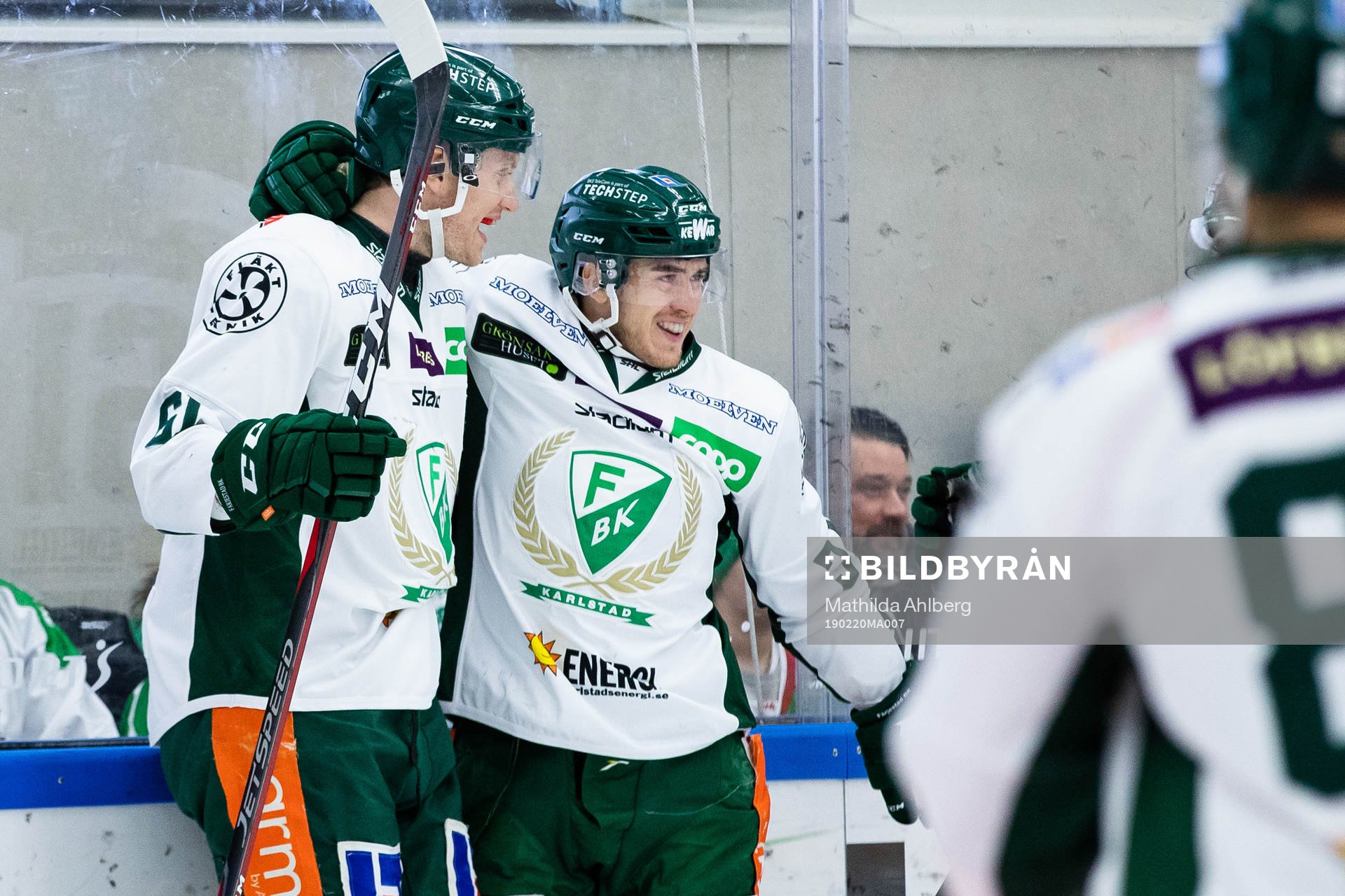 Färjestads Johan Ryno jublar