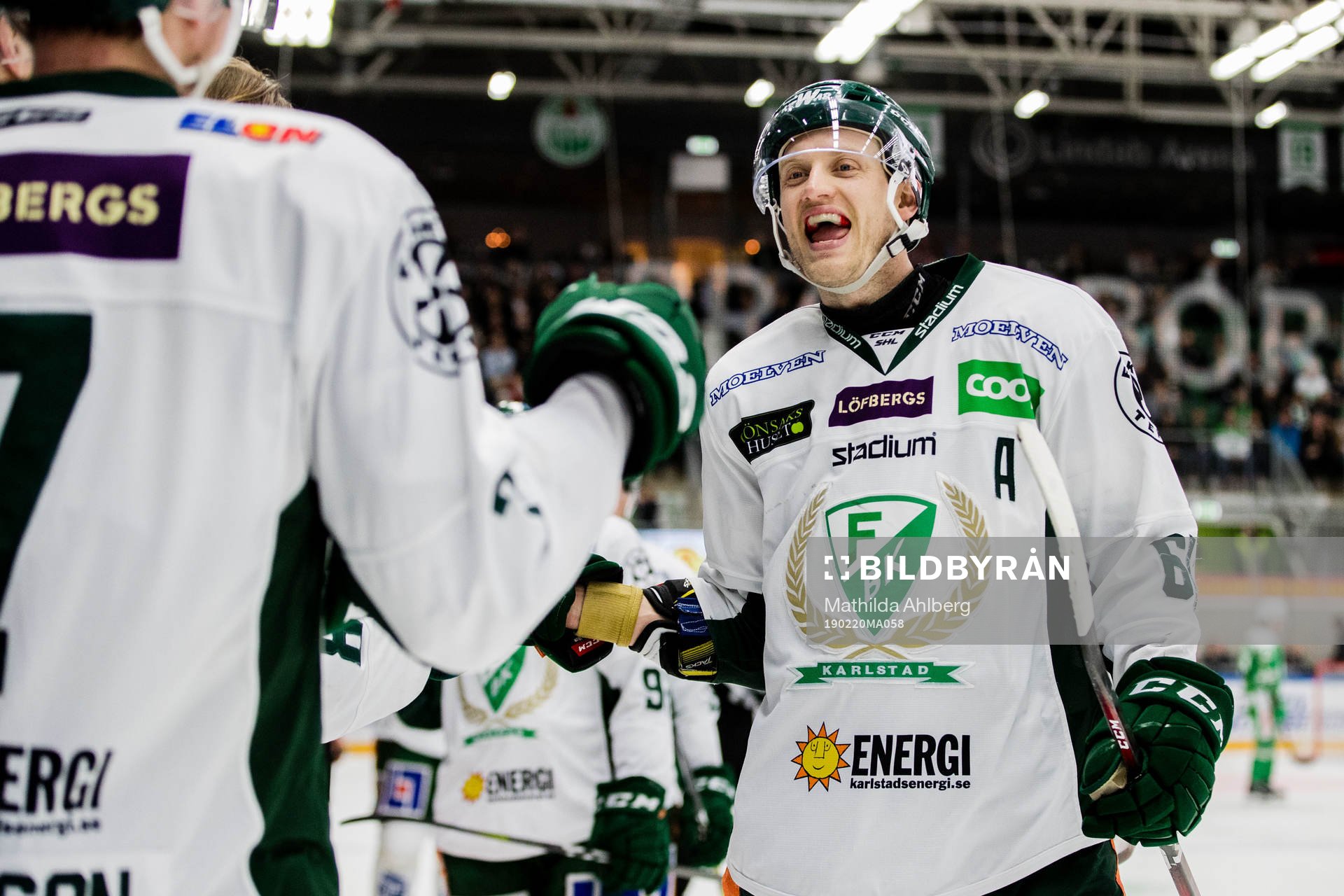 Färjestads Johan Ryno jublar