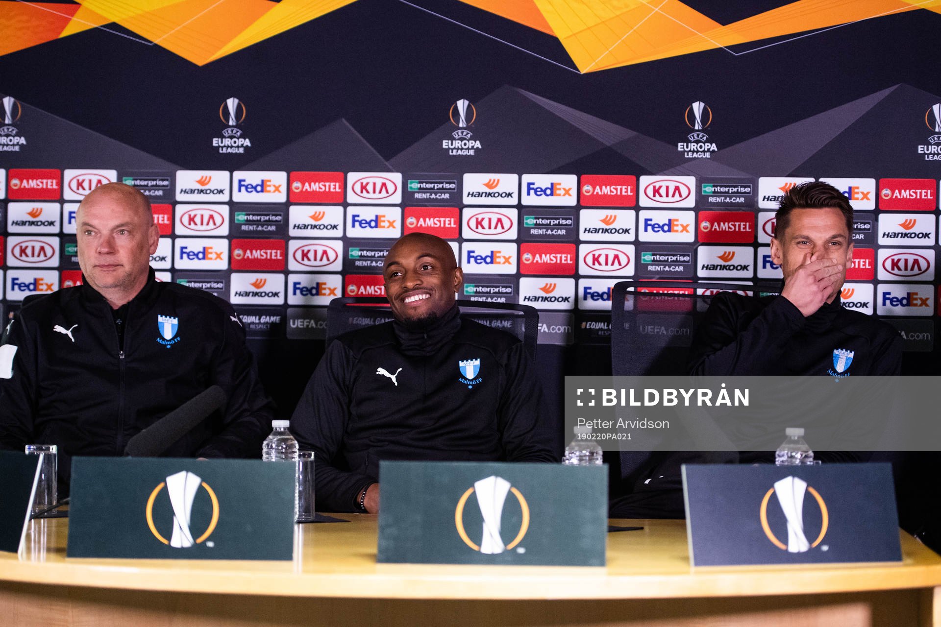 Uwe Rösler, head coach, Fouad Bachirou and Markus