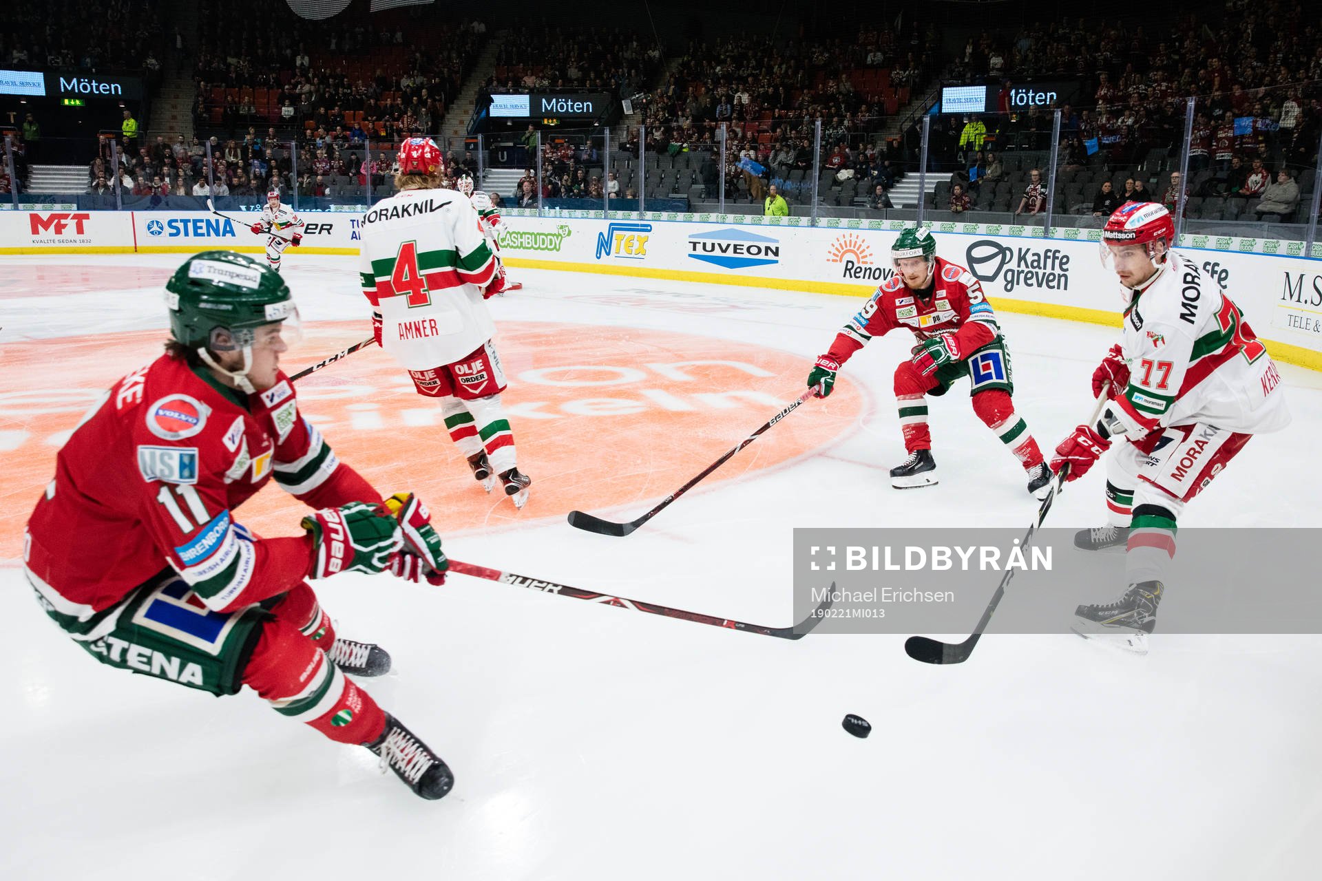 Moras Michael Keränen och Frölundas Samuel Fagemo och