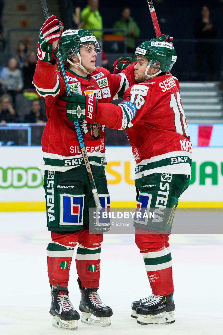 Frölundas Samuel Fagemo jublar ihop med Mattias Nörstebö