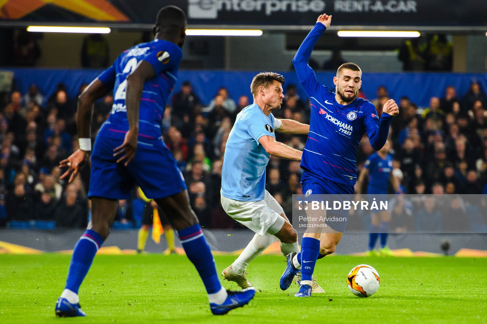 Markus Rosenberg of Malmö FF and Mateo Kovacic of Chelsea