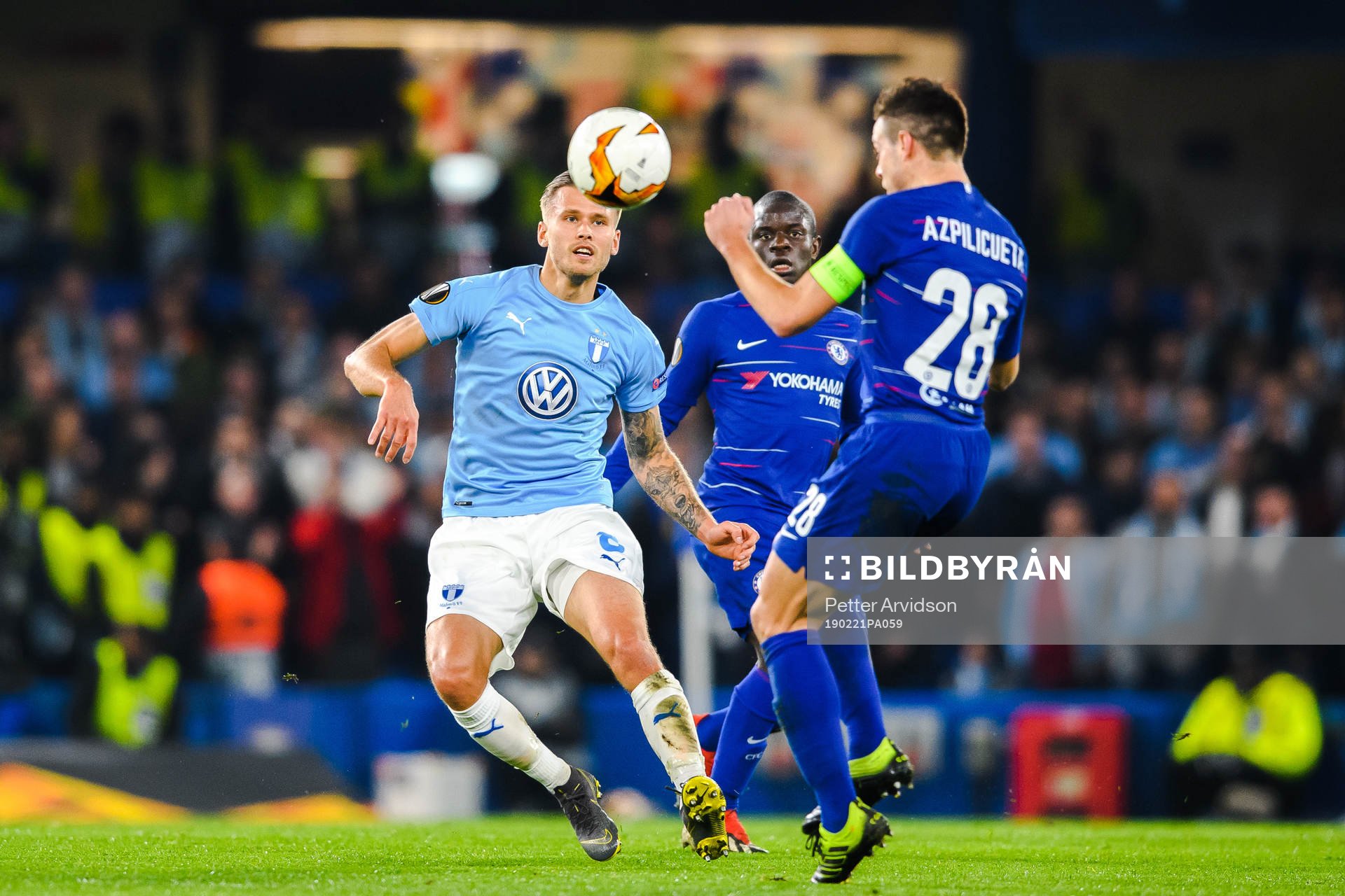 Arnor Traustason of Malmö FF and Cesar Azpilicueta of