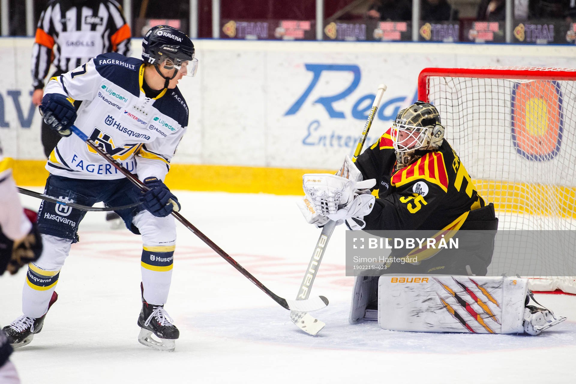 s Isac Brännström oroar framför Brynäs målvakt David