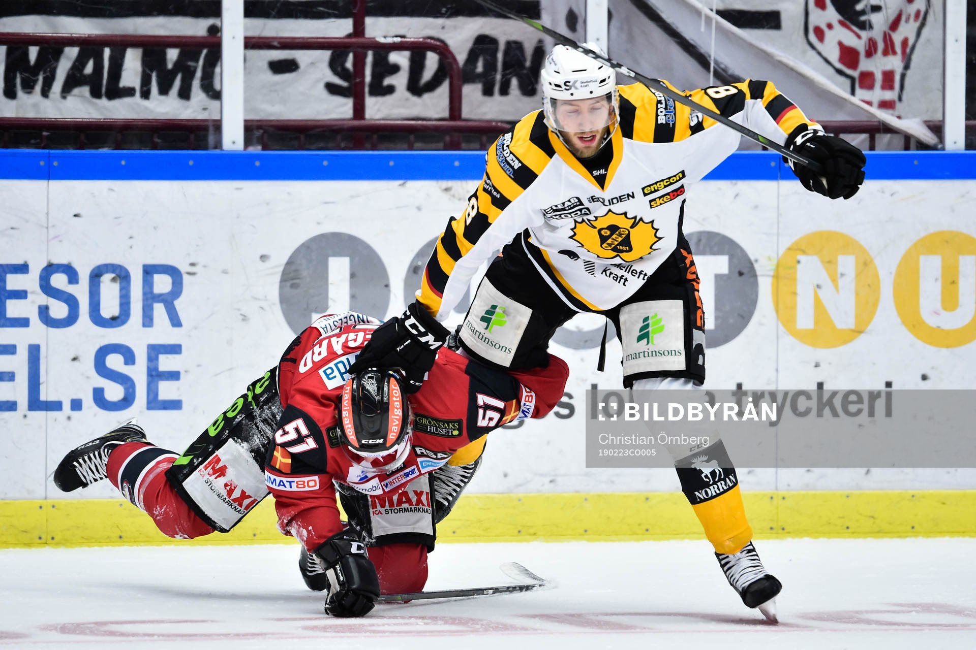 Malmö Redhawks Emil Sylvegård och Skellefteås Petter