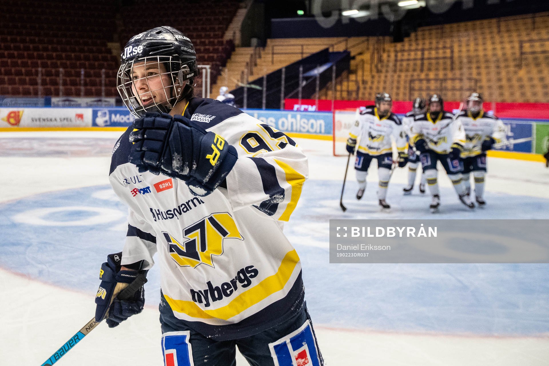 s Maja Jakobsson jublar