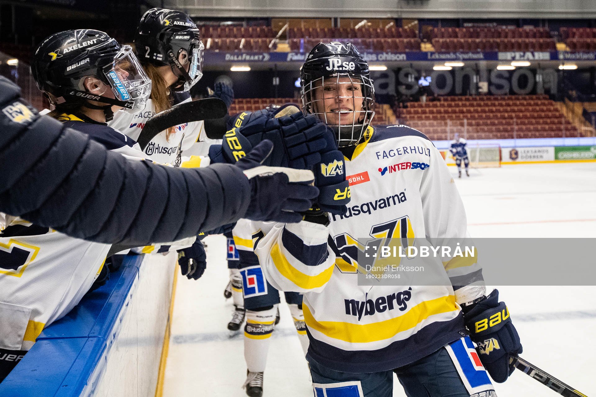 s Thea Johanssonjublar