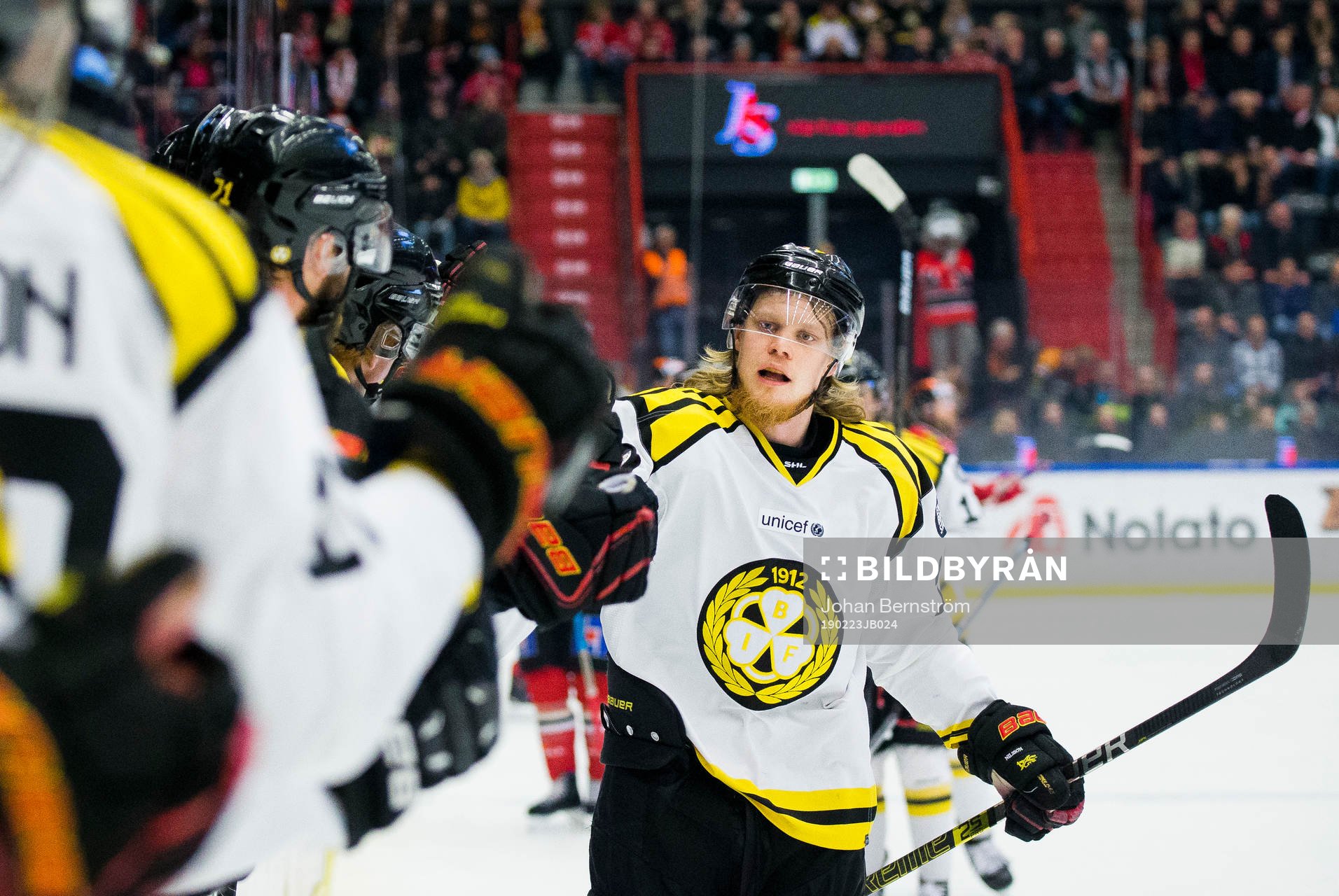 Brynäs Ludvig Nilsson jublar vid 2-1