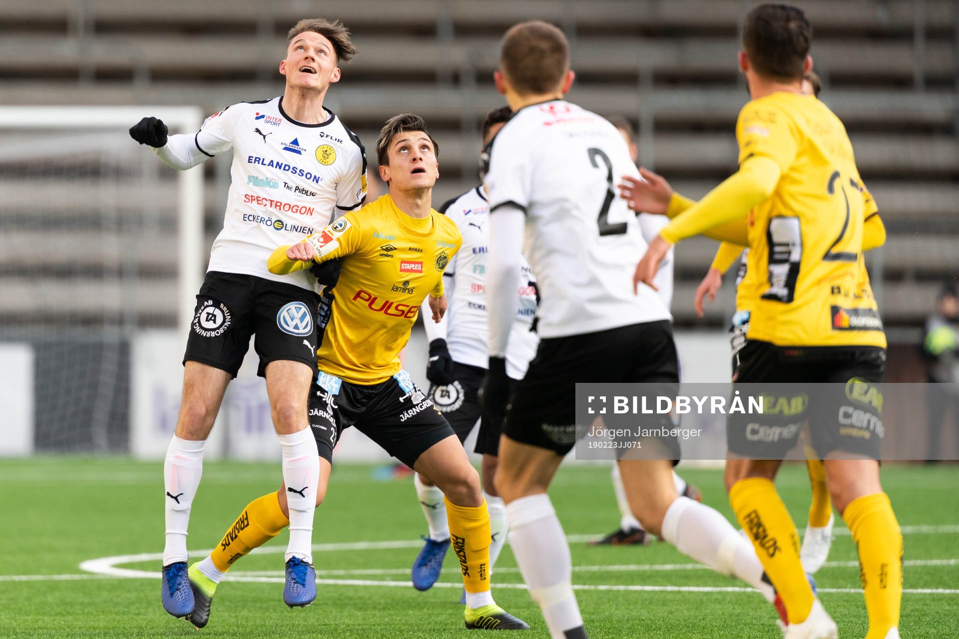 Frejs Mattias Bouvin och Elfsborgs Jonathan Levi