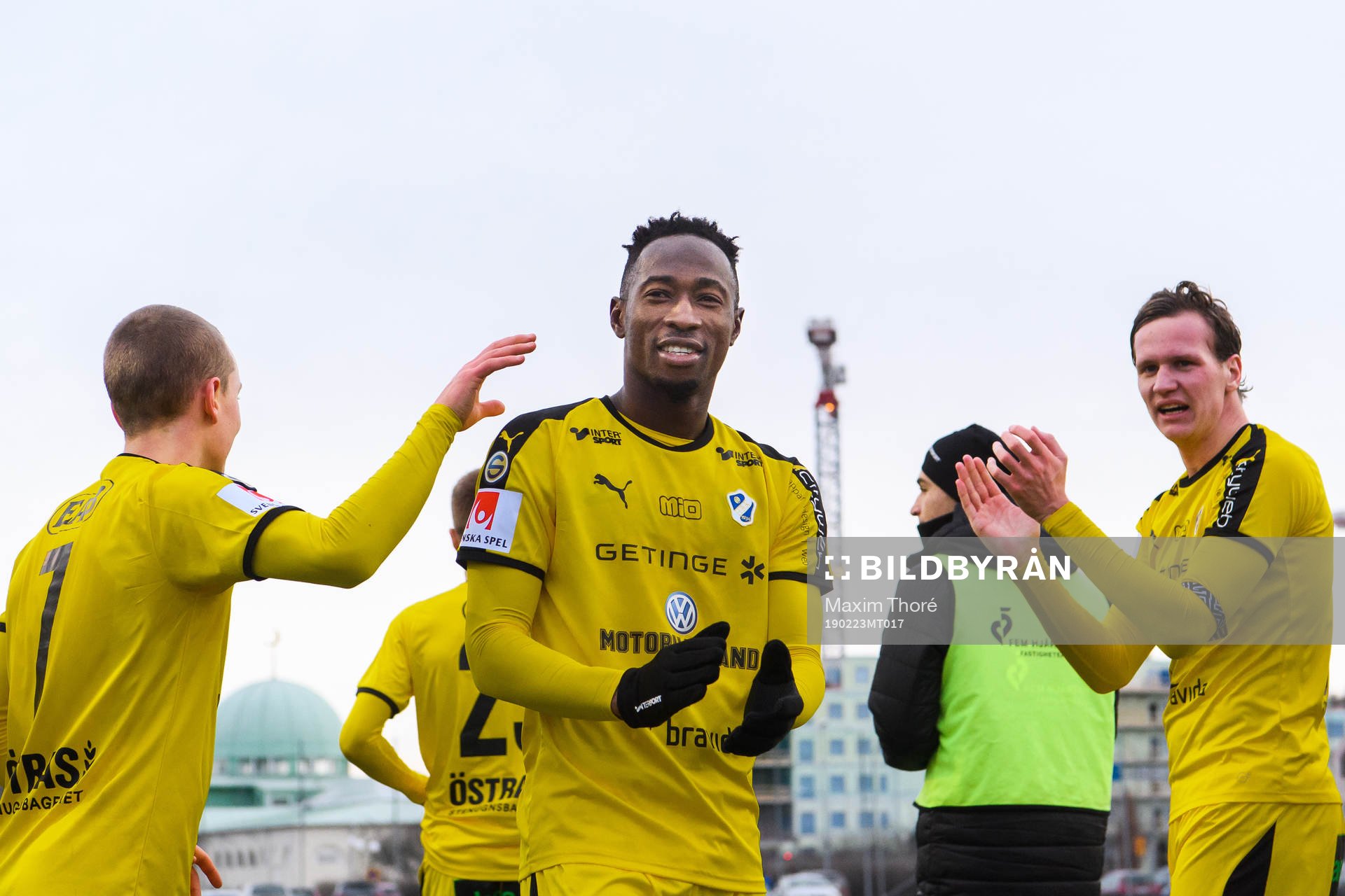 Halmstads Sadat Karim jublar efter fotbollsmatchen i Svenska Cupen mellan Sirius och Halmstad den 23 februari 2019 i Uppsala.
