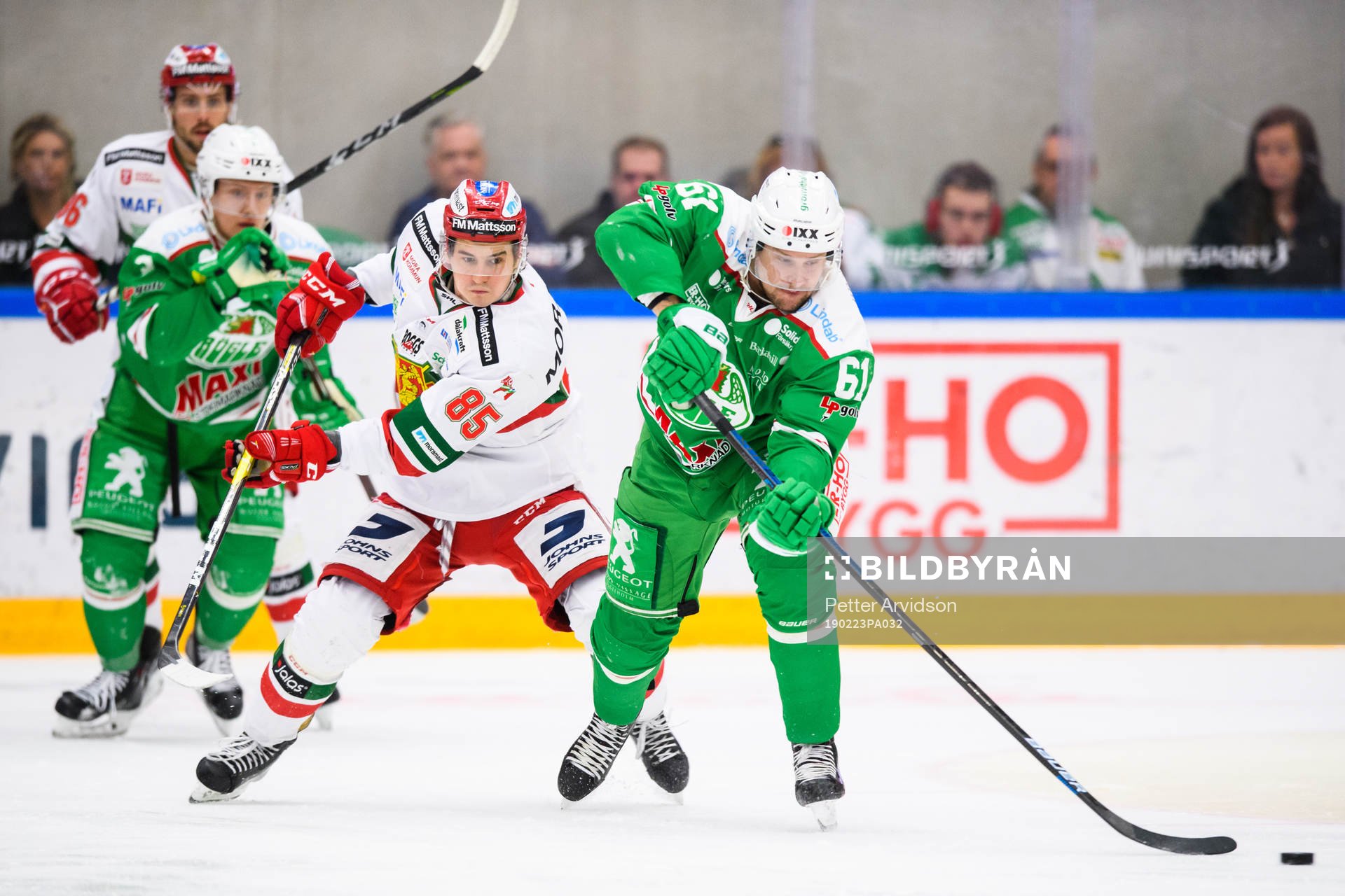 Moras Michael Haga och Rögles Jonas Ahnelöv