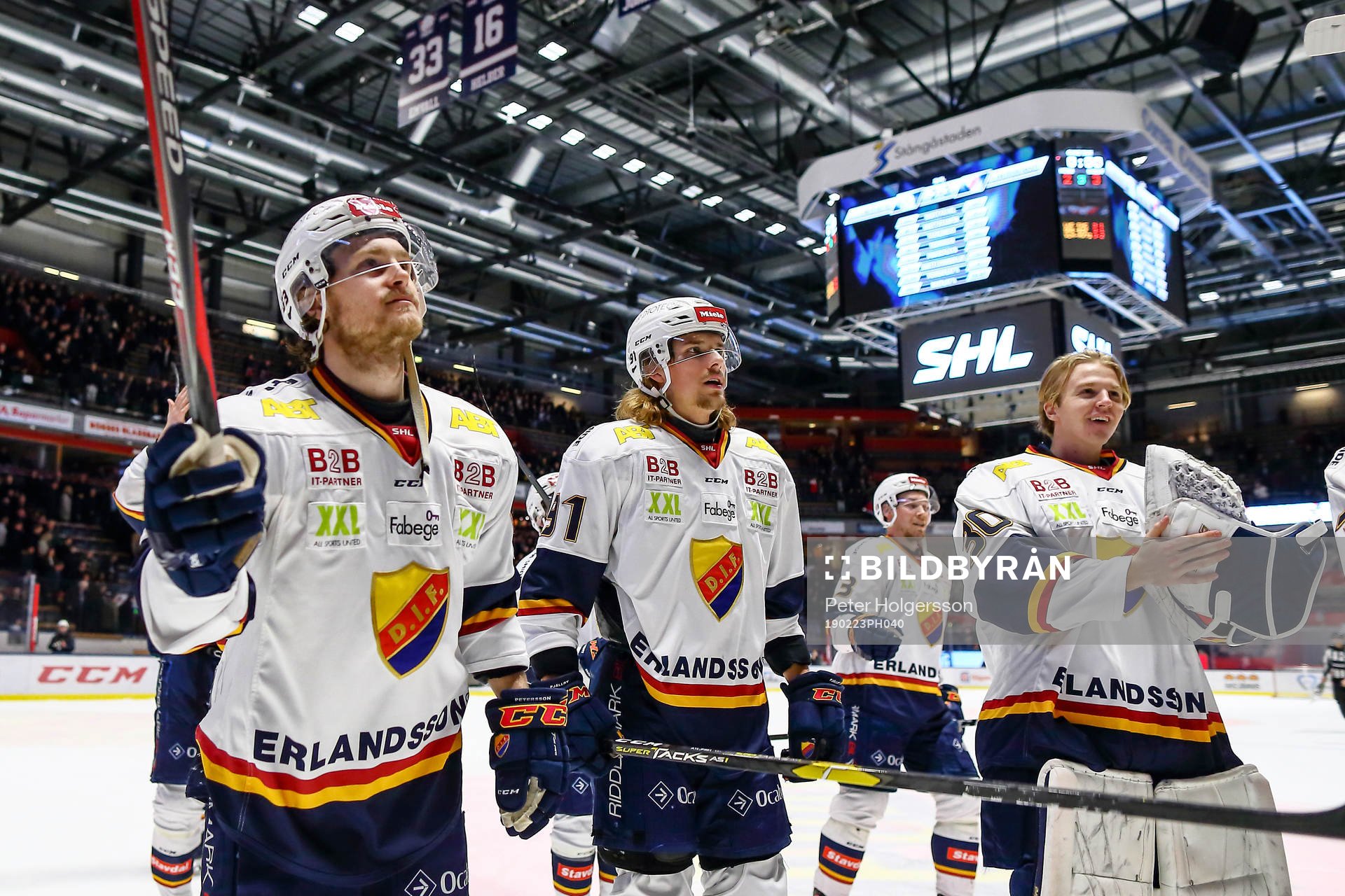Djurgårdens spelare tackar publiken