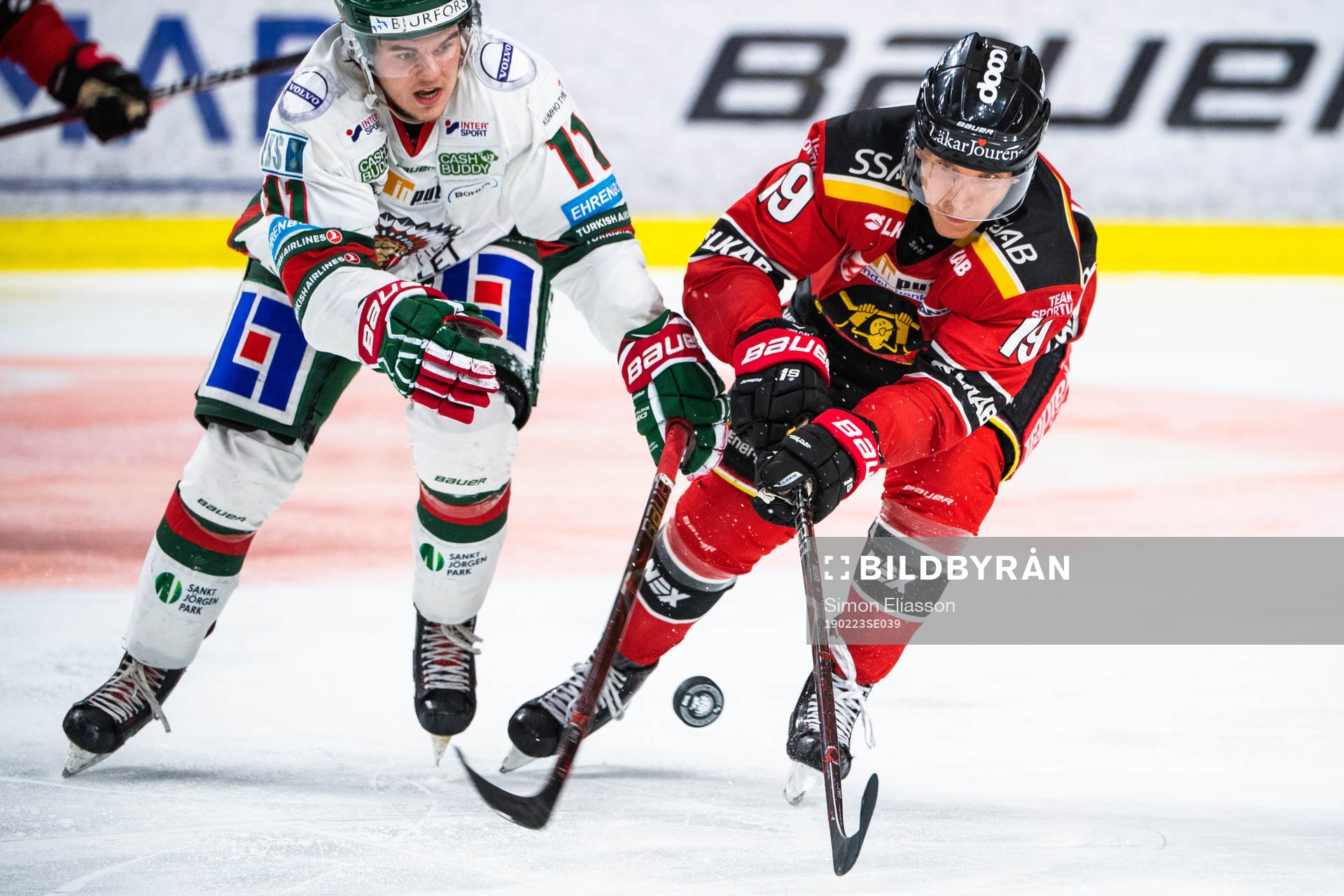 Frölundas Samuel Fagemo och Luleås Joonas Jalvanti