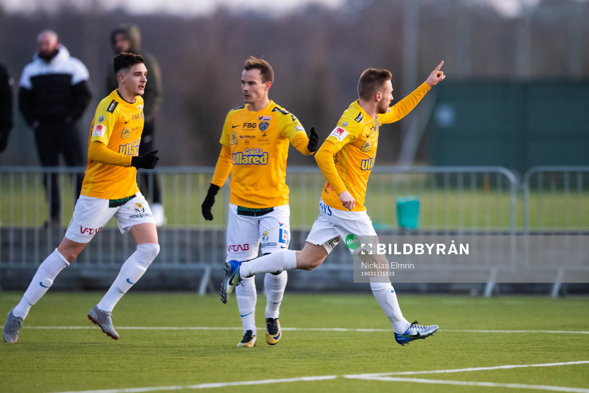 Falkenbergs Tobias Englund jublar