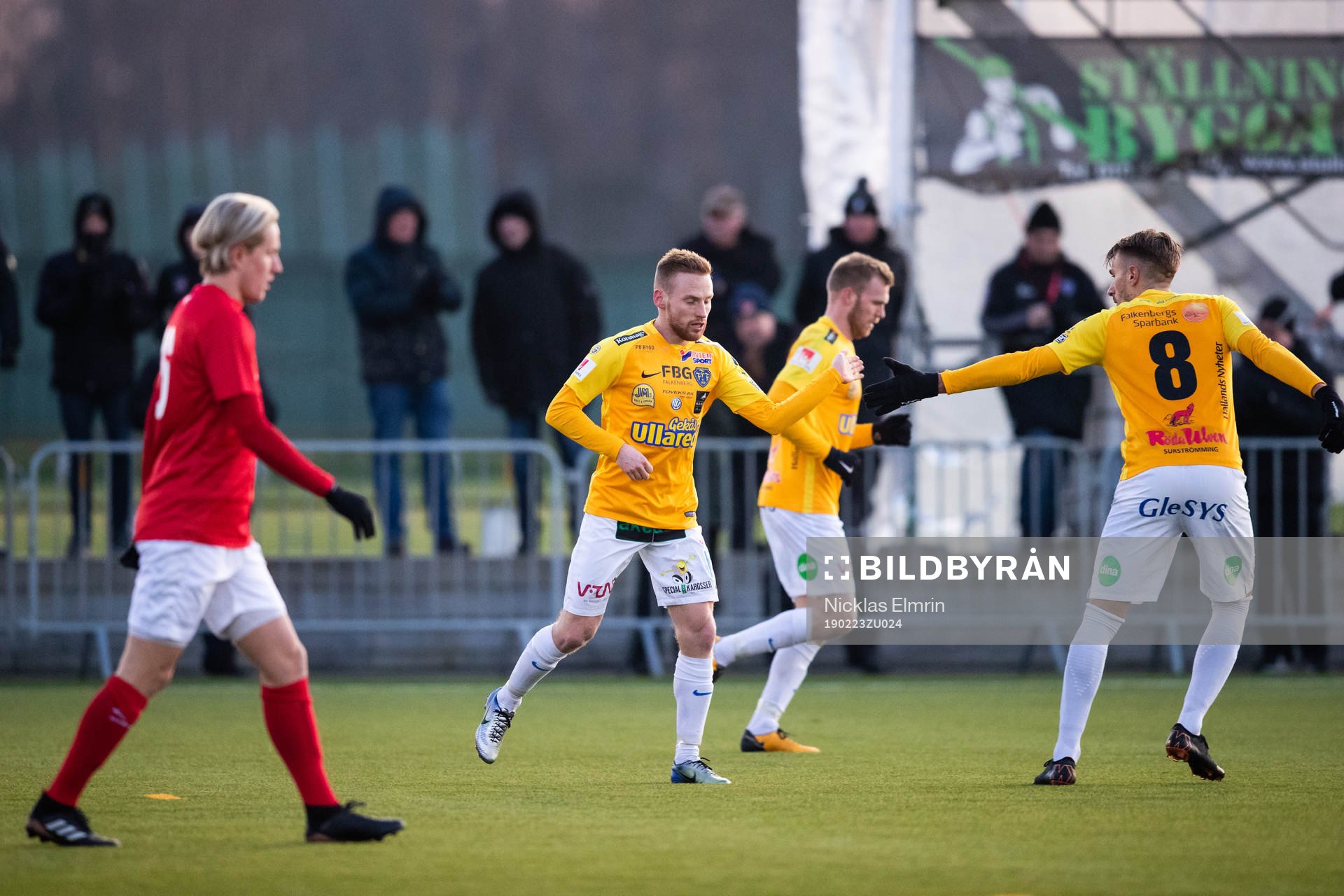 Falkenbergs Tobias Englund jublar efter att han kvitterat till 1-1 under fotbollsmatchen i Svenska Cupen mellan Falkenberg och Degerfors den 23 februari 2019 i Falkenberg.