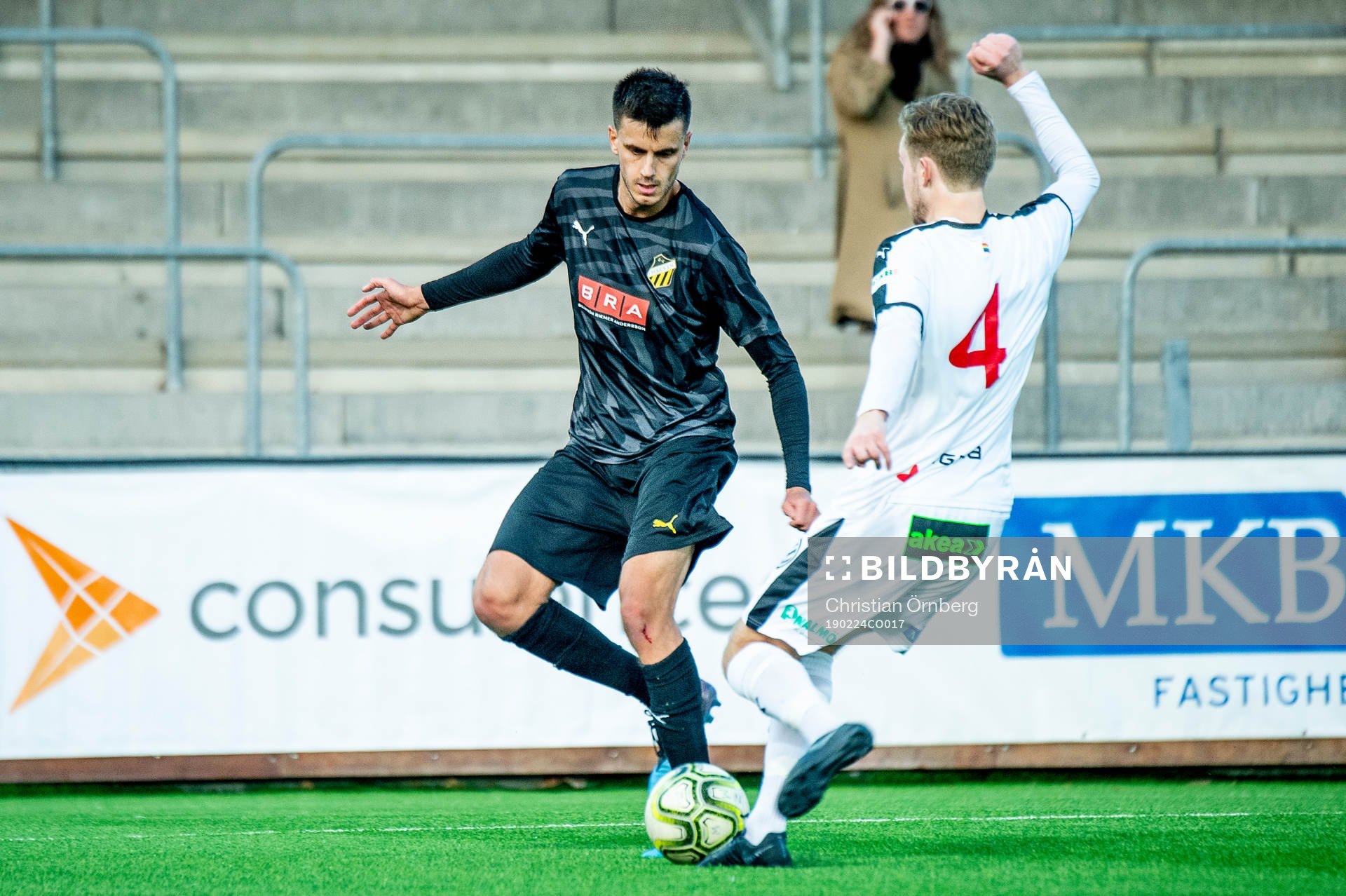 Häckens Alexander Jeremejeff mot Rosengårds Linus Fridolf