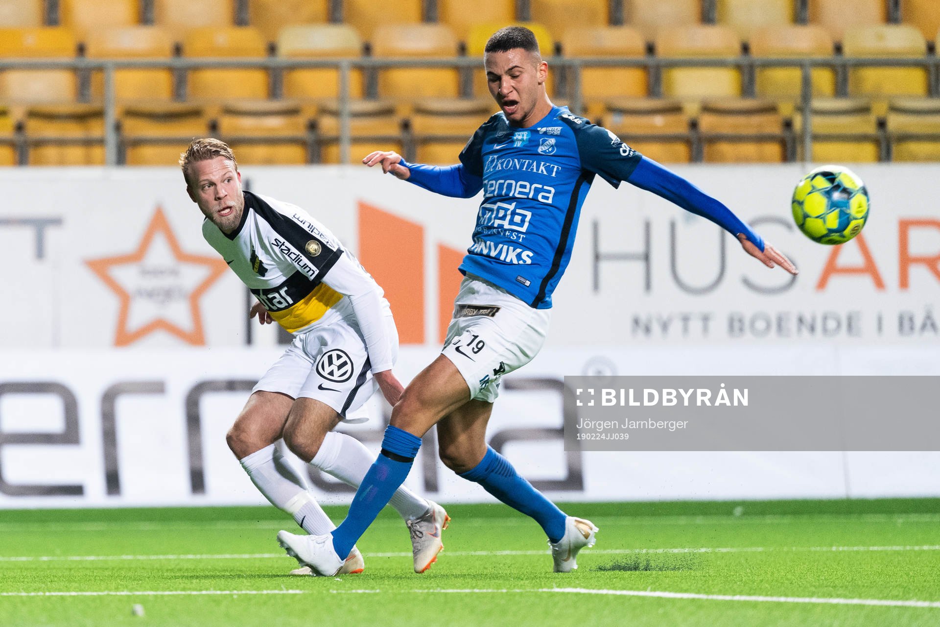 AIKs Daniel Sundgren och Norrbys Abdelrahman Saidi