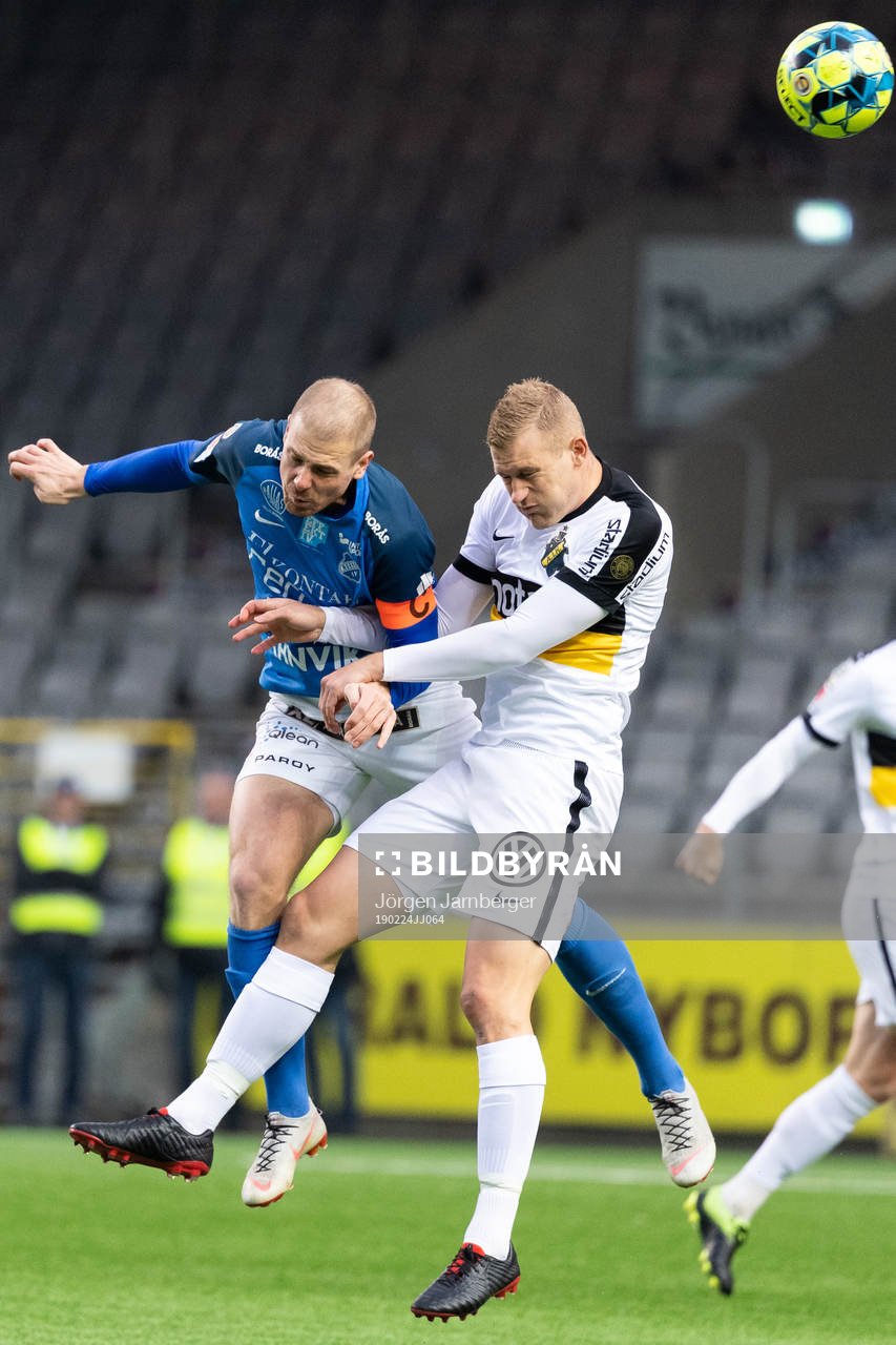 Norrbys Nicklas Savolainen och AIKs Robin Jansson